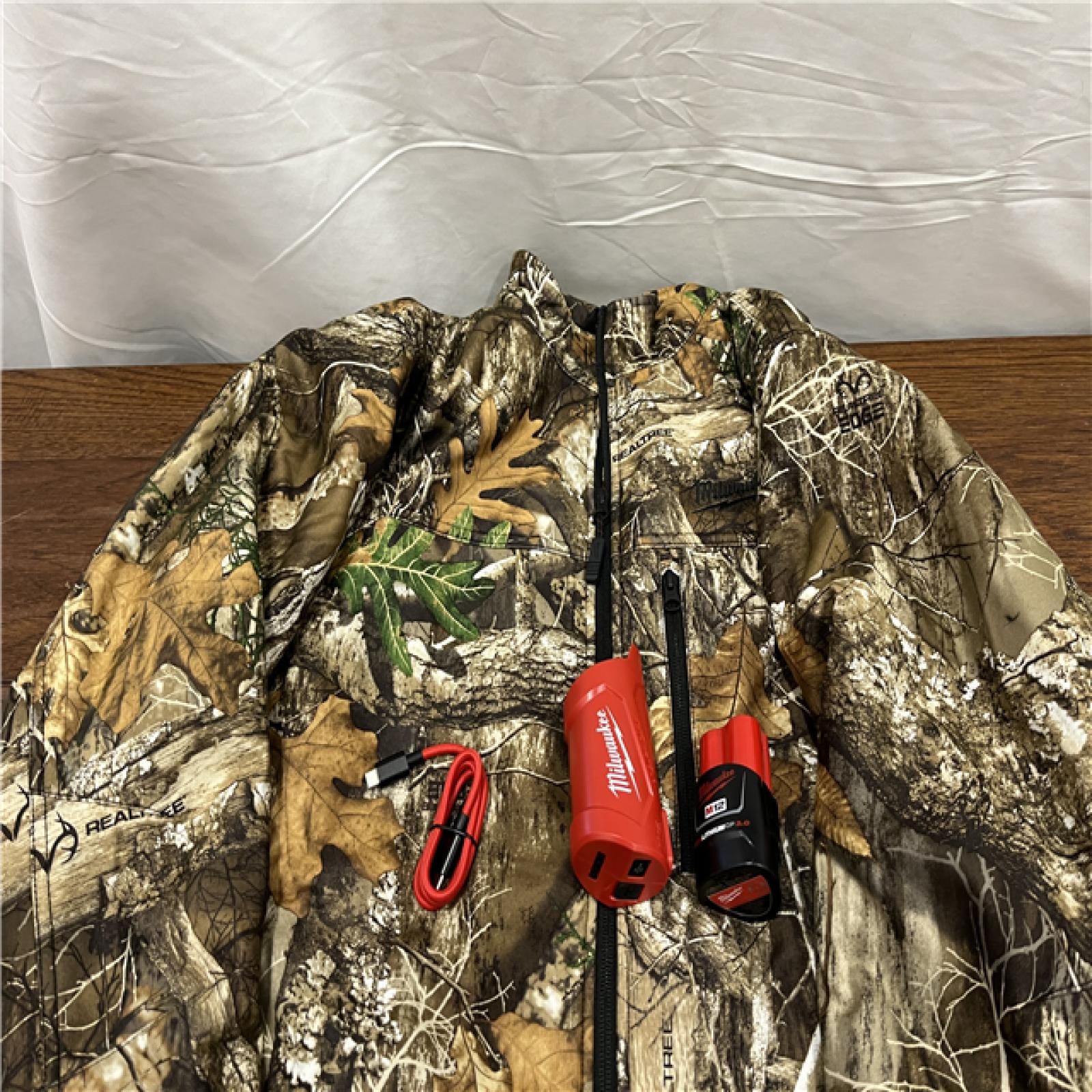 AS--IS Men's Large M12 12-Volt Lithium-Ion Cordless Quiet Shell Camo Heated Jacket with (1) 3.0 Ah Battery and Charger