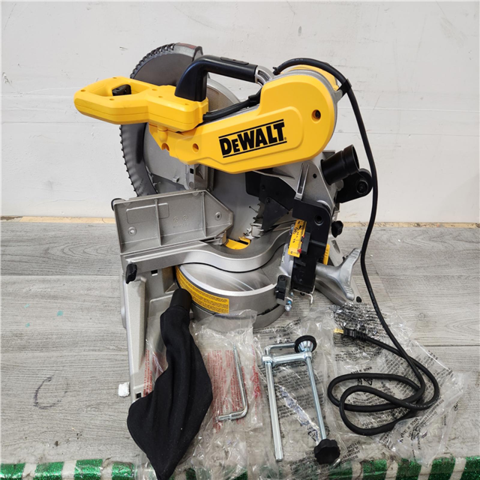 Phoenix Location DEWALT 15 Amp Corded 12 in. Compound Double Bevel Miter Saw