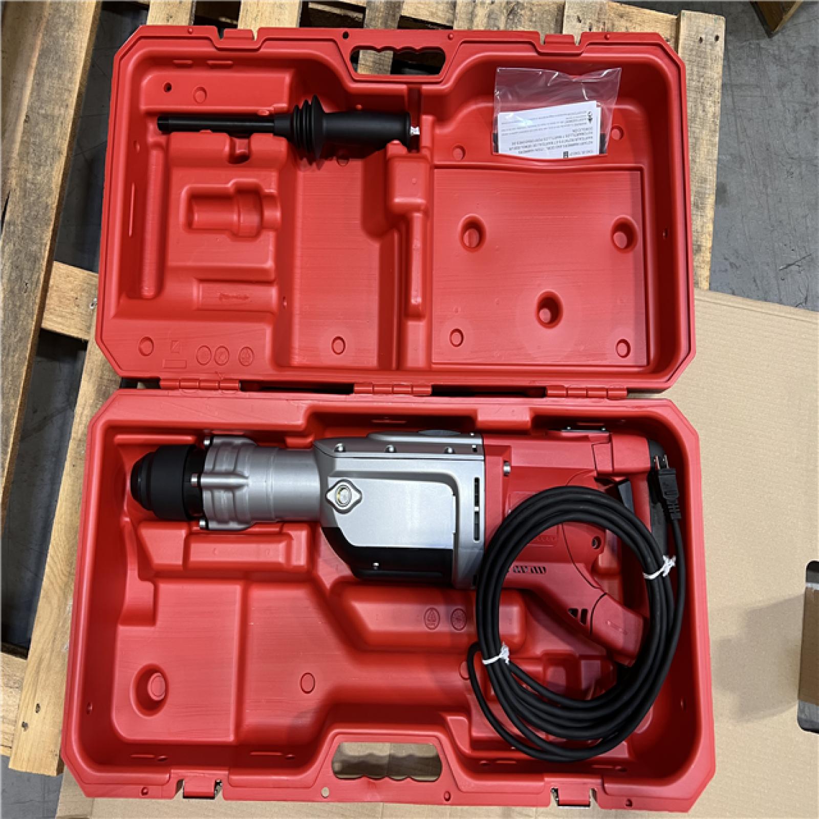 NEW! - Milwaukee 15 Amp Corded 2 in. SDS-Max Rotary Hammer