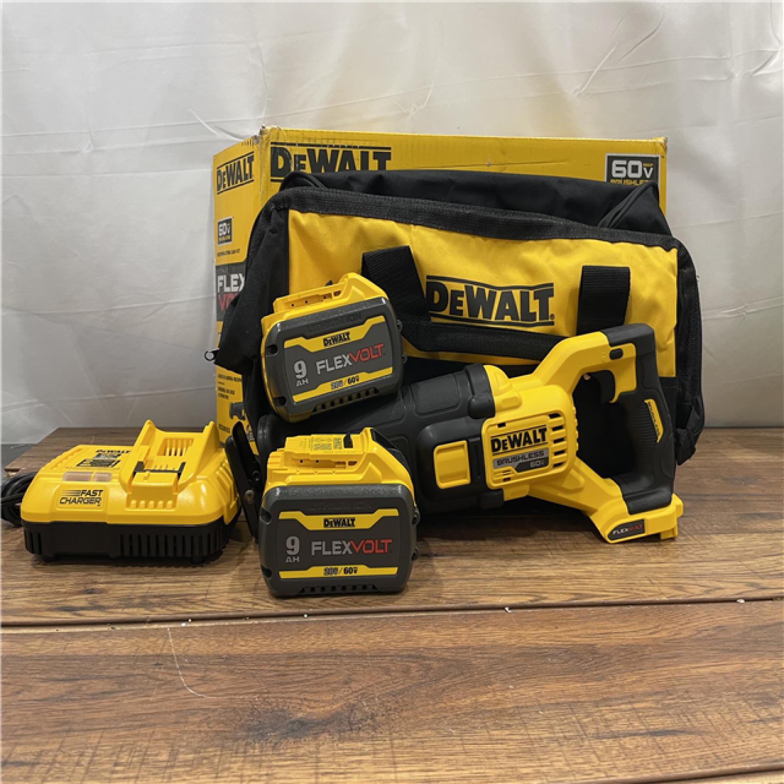 AS-IS DEWALT FLEXVOLT 60-Volt MAX Cordless Brushless Reciprocating Saw with (2) FLEXVOLT 9.0Ah