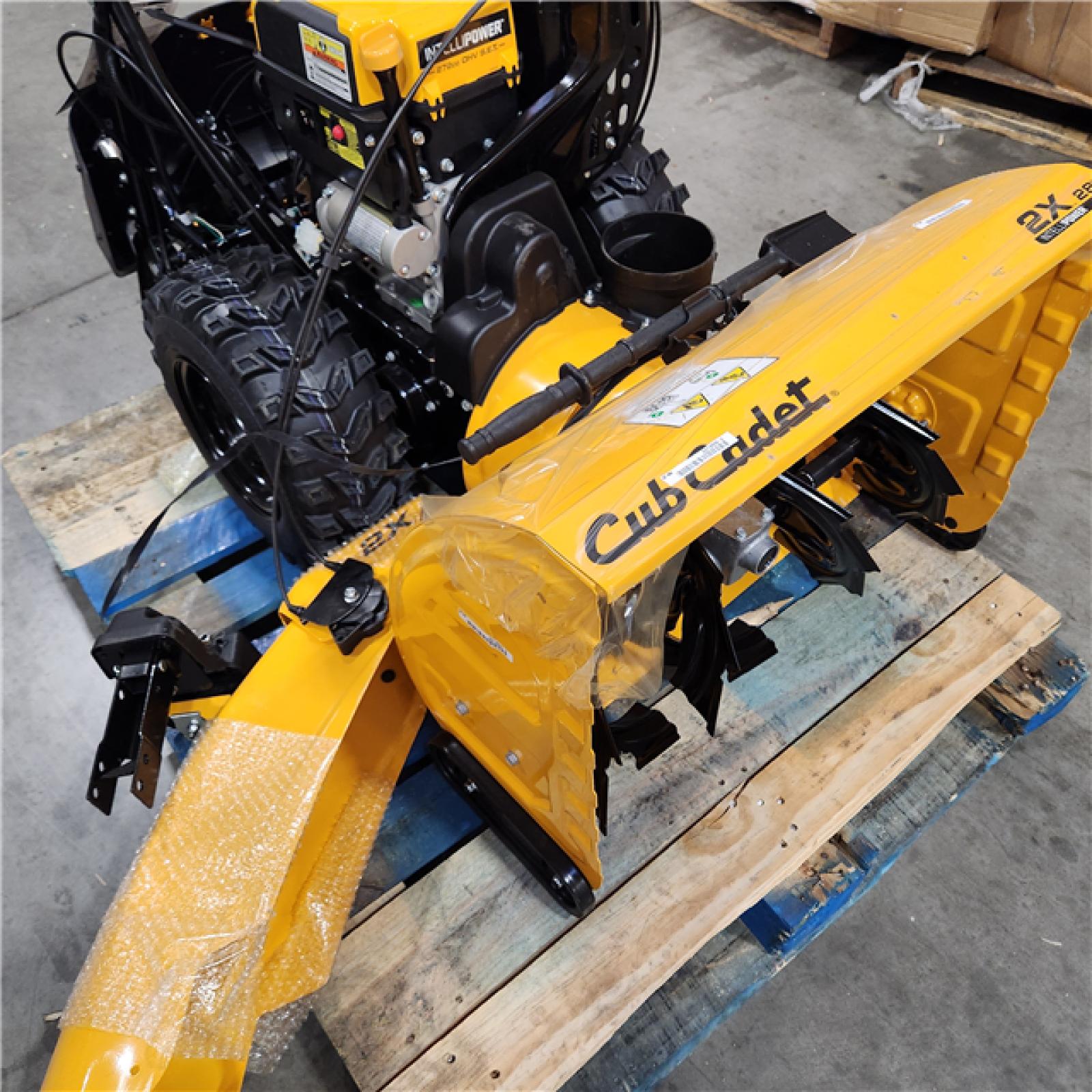 Dallas Location - As-Is Cub Cadet 2X 28 in. 272cc Gas Snow Blower