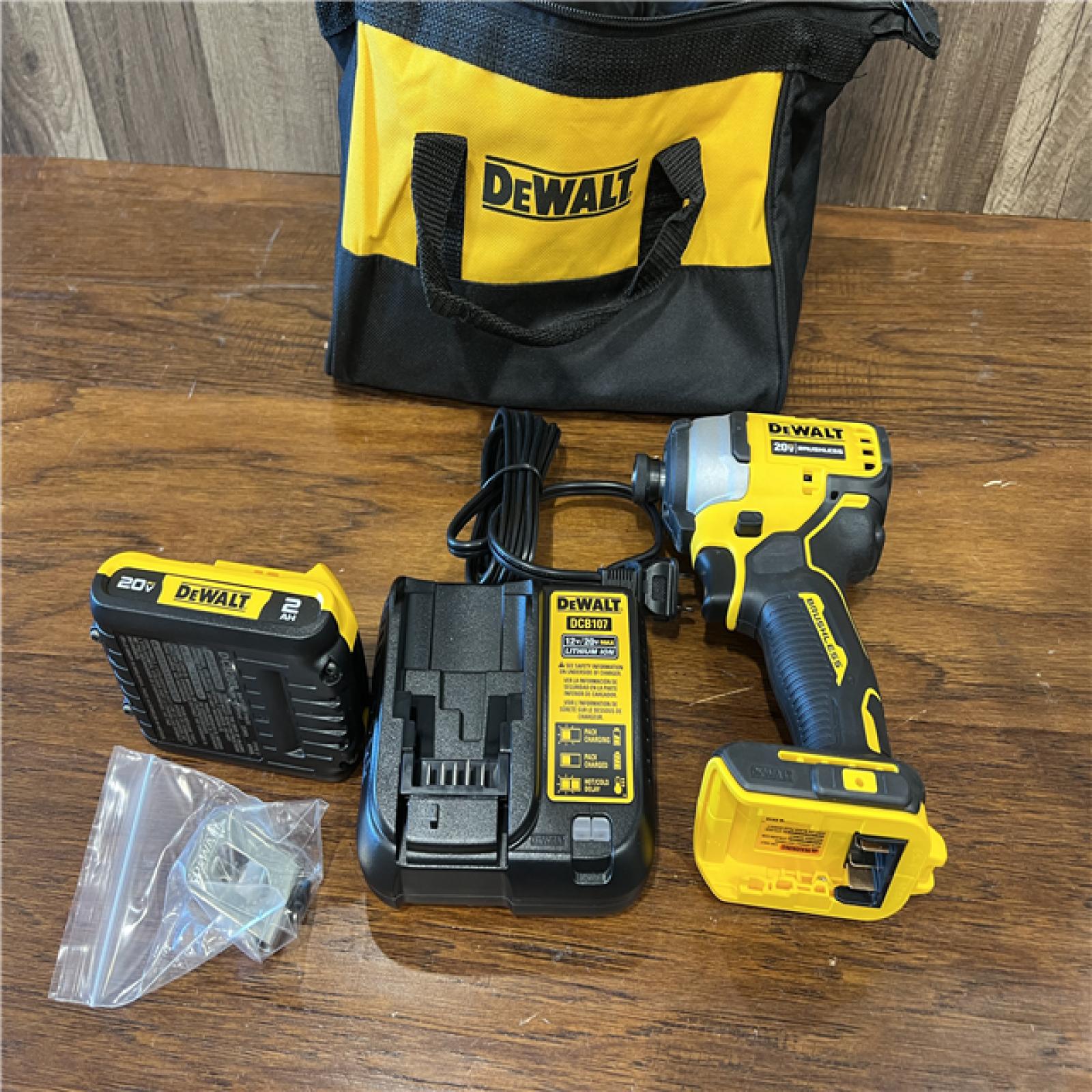 AS-IS DEWALT ATOMIC 20V MAX* Brushless Cordless Compact 1/4 in. Impact Driver Kit