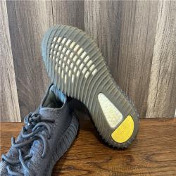 Adidas Yeezy 350 V2  - Onix SZ 9