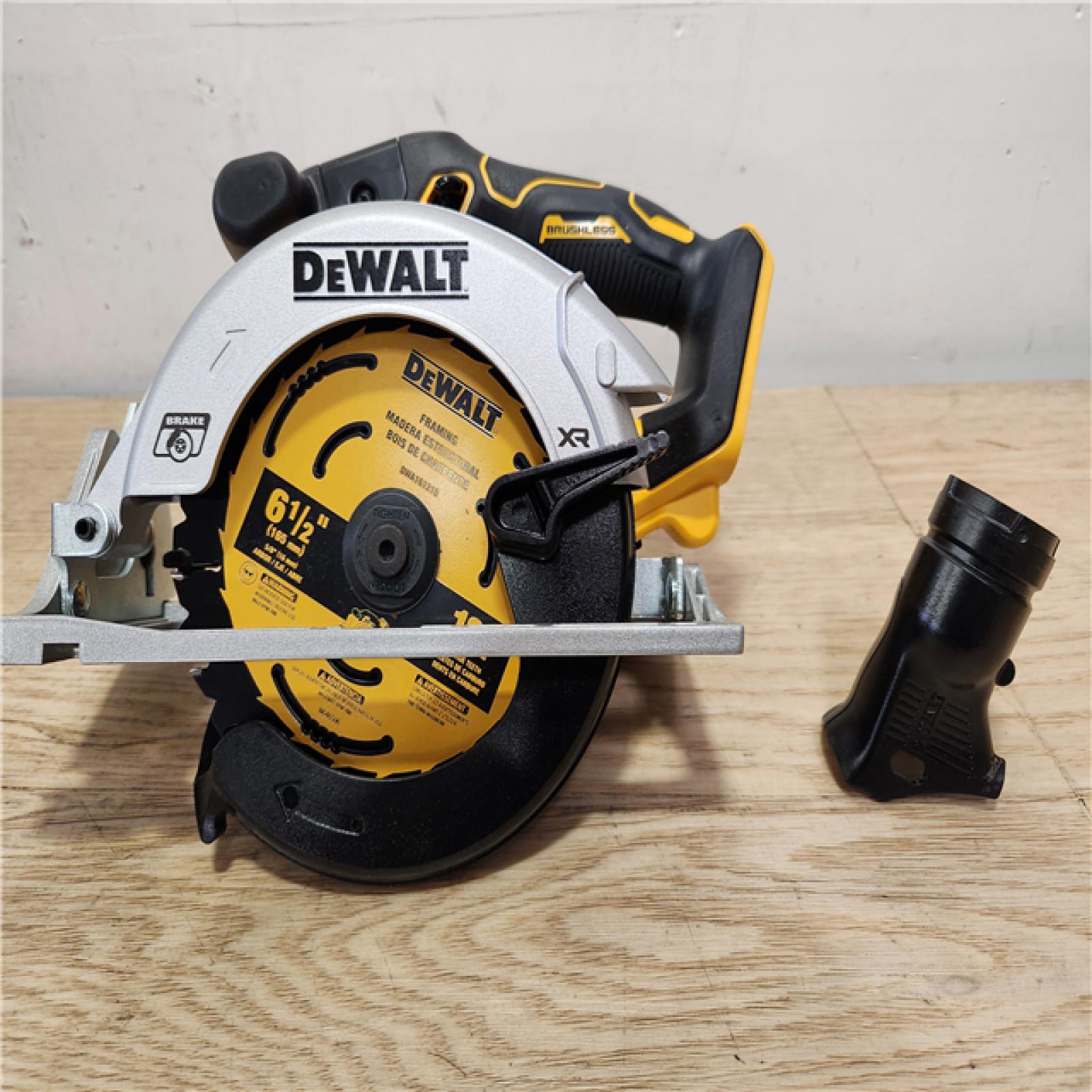 Phoenix Location DEWALT 20V MAX Cordless Brushless 6-1/2 in. Sidewinder Style Circular Saw (Tool Only)