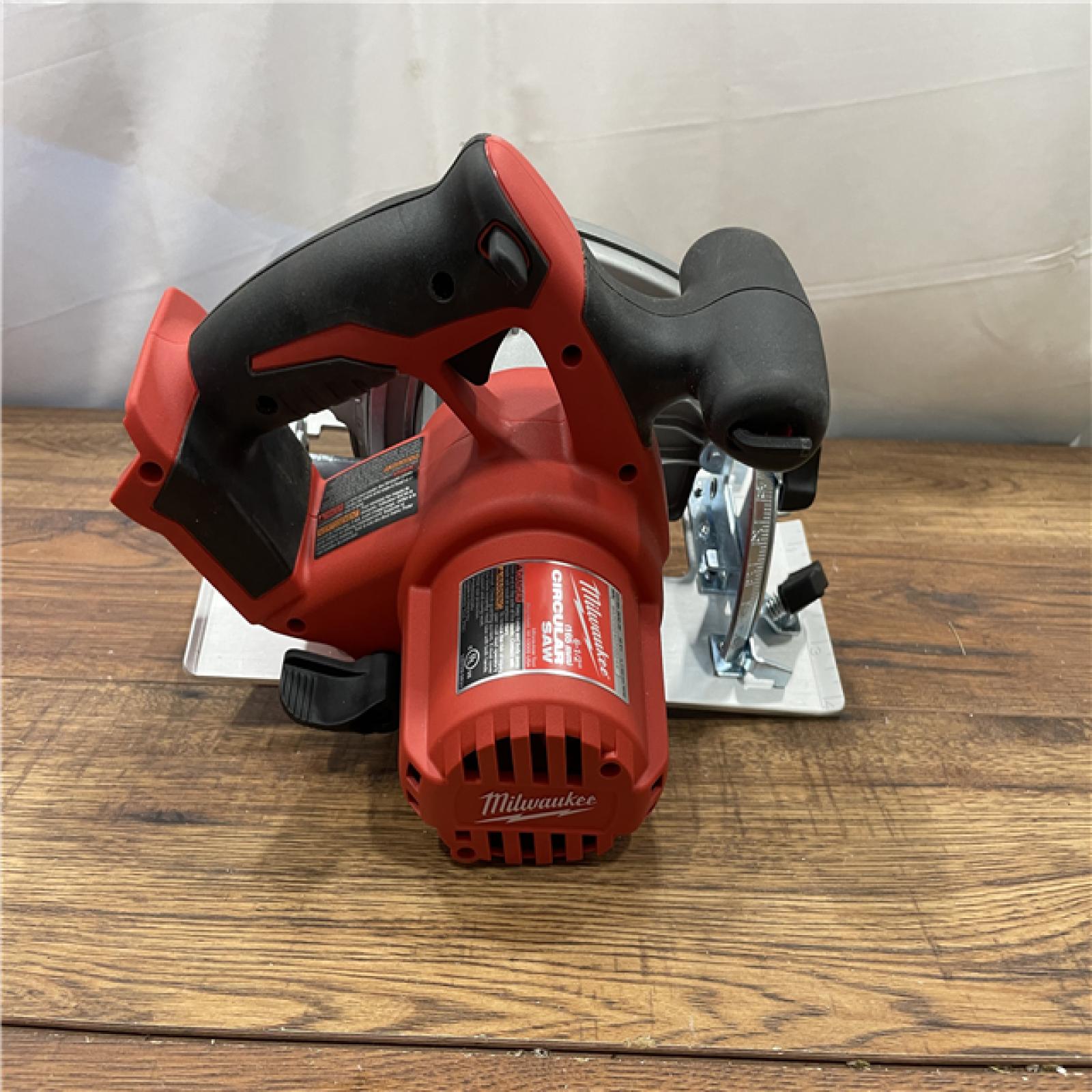 AS-IS Milwaukee 2630-20 M18 Cordless 6-1/2 Circular Saw Bare Tool Only - All