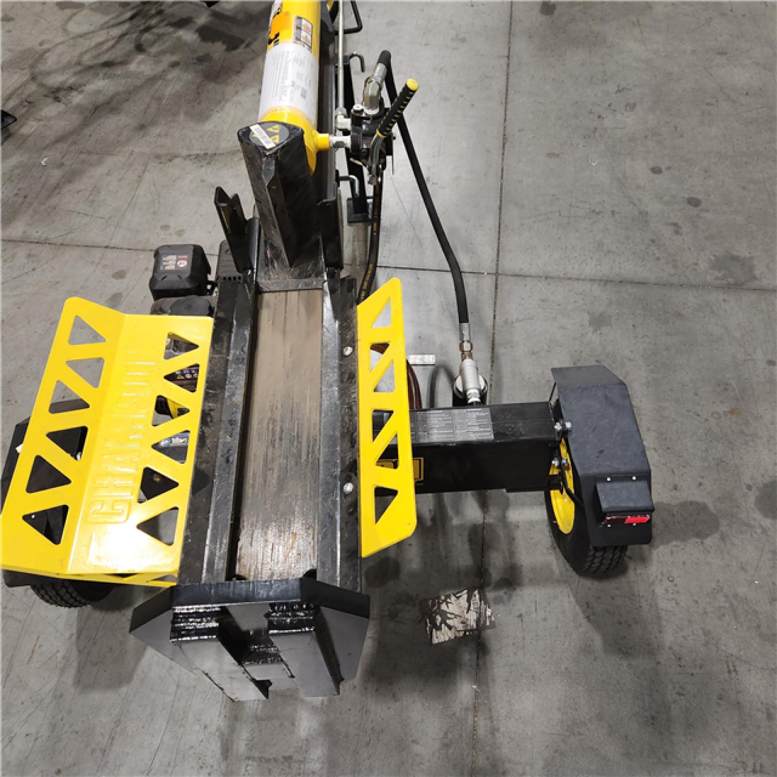 Dallas Location - As-Is Champion Power Equipment 27 Ton 224 cc Gas Wood Log Splitter