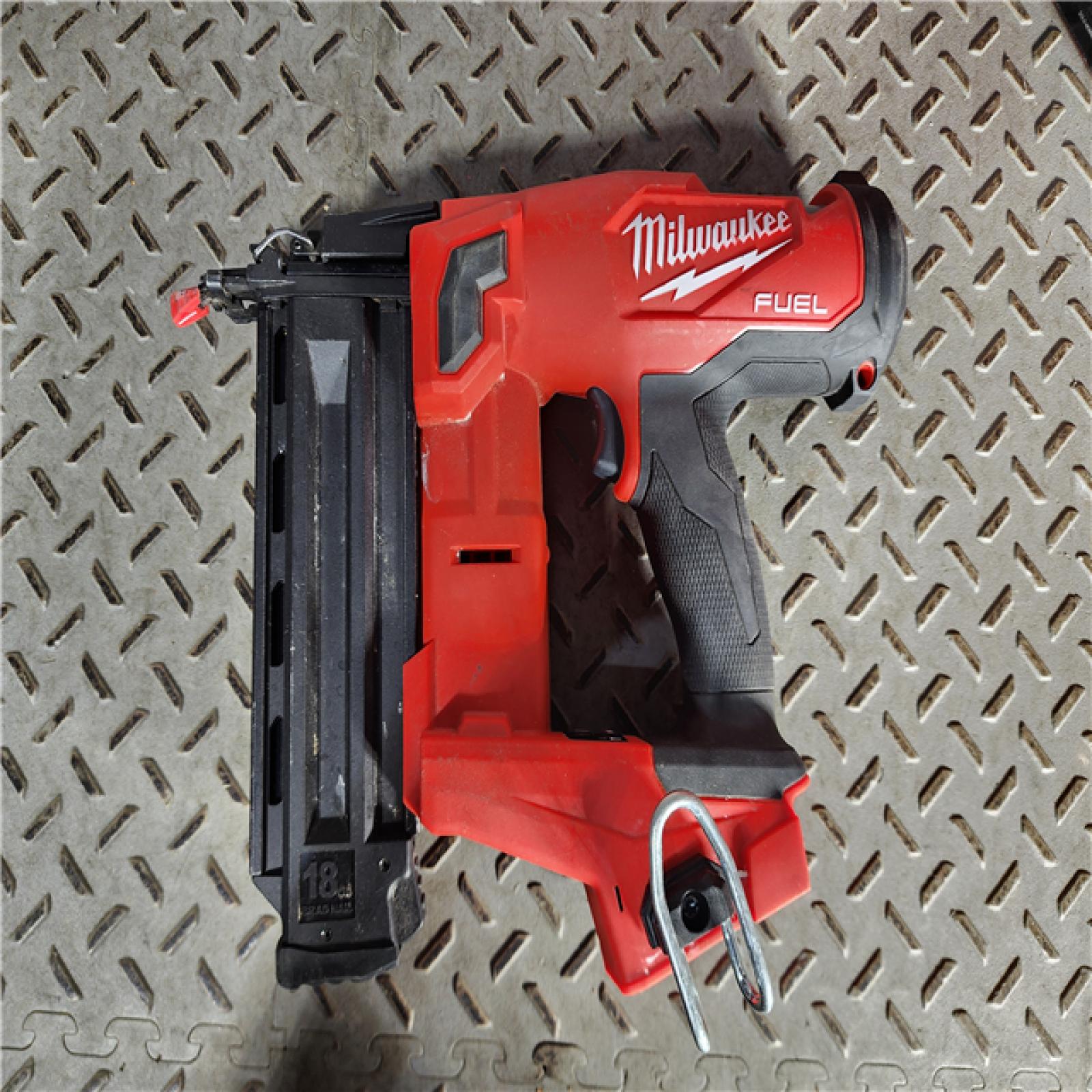 HOUSTON LOCATION - AS-IS Milwaukee M18 Fuel 18V Brushless 18-Gauge Brad Nailer 2746-20 (Bare Tool)