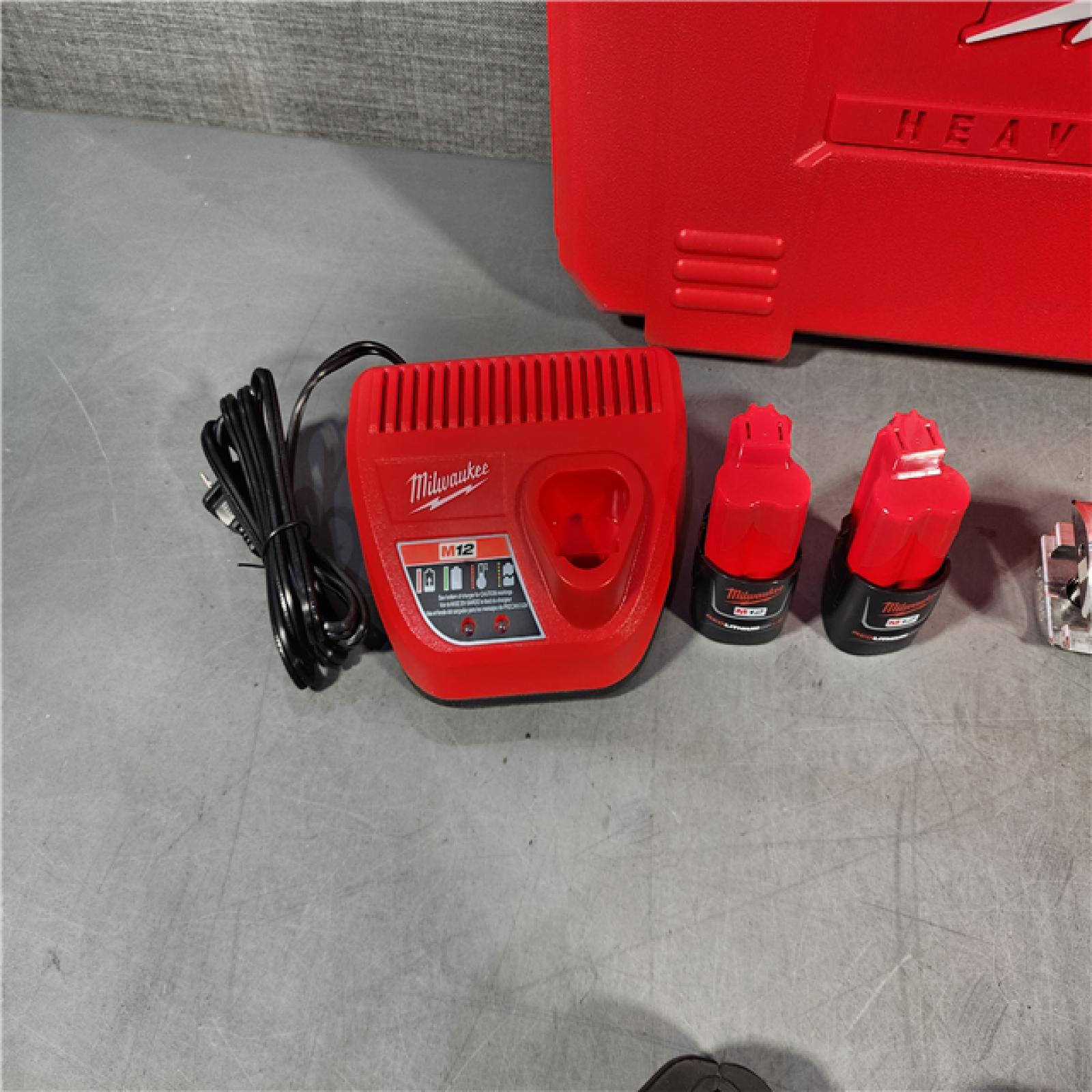 HOUSTON LOCATION - AS-IS Milwaukee M12 Force Logic Press Tool 1/2 in. to 1 in. Kit