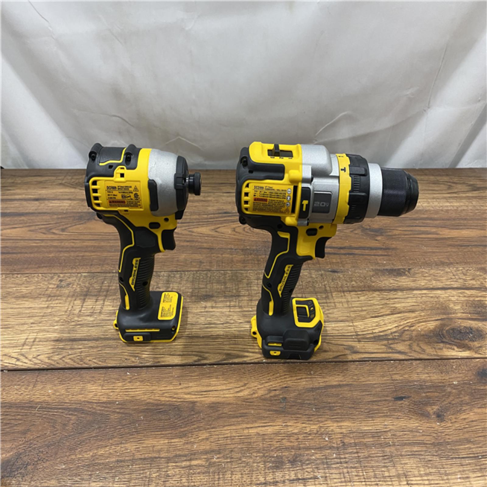 AS-IS DEWALT 20V MAX Cordless Brushless Hammer Drill/Driver 2 Tool Combo Kit with FLEXVOLT ADVANTAGE