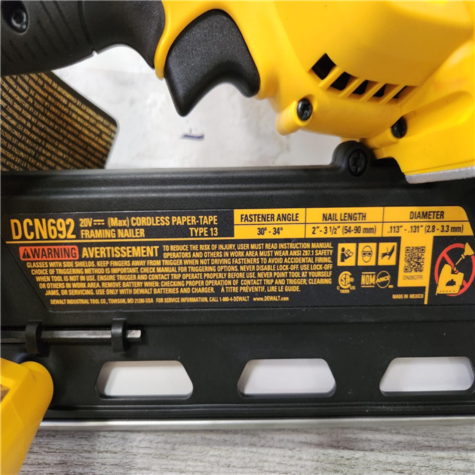 Phoenix Location DEWALT 20V MAX XR Lithium-Ion Cordless Brushless 2-Speed 30° Paper Collated Framing Nailer with 4.0Ah Battery and Charger