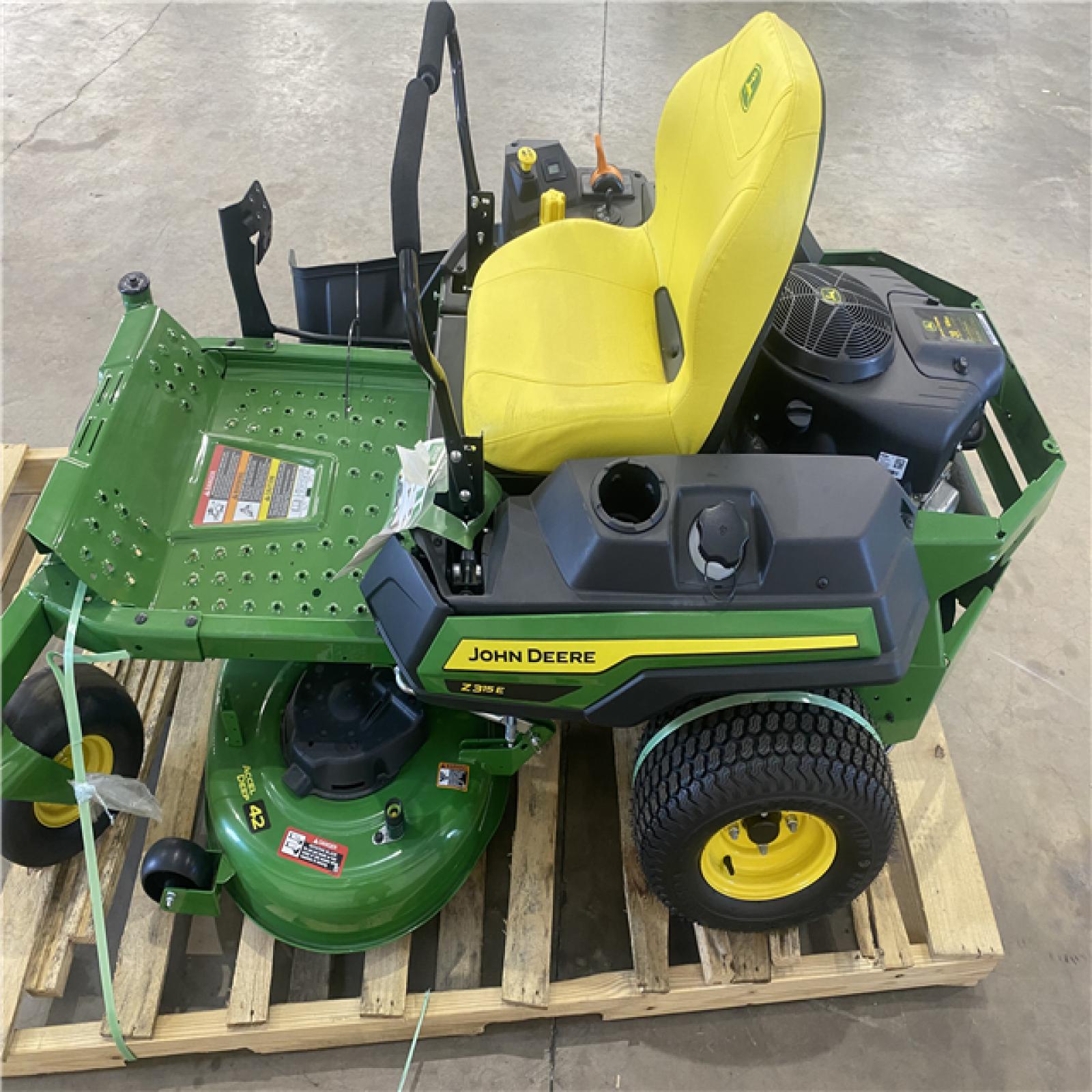 Houston Location AS-IS - John Deer Ztrak Z315E Riding Mower