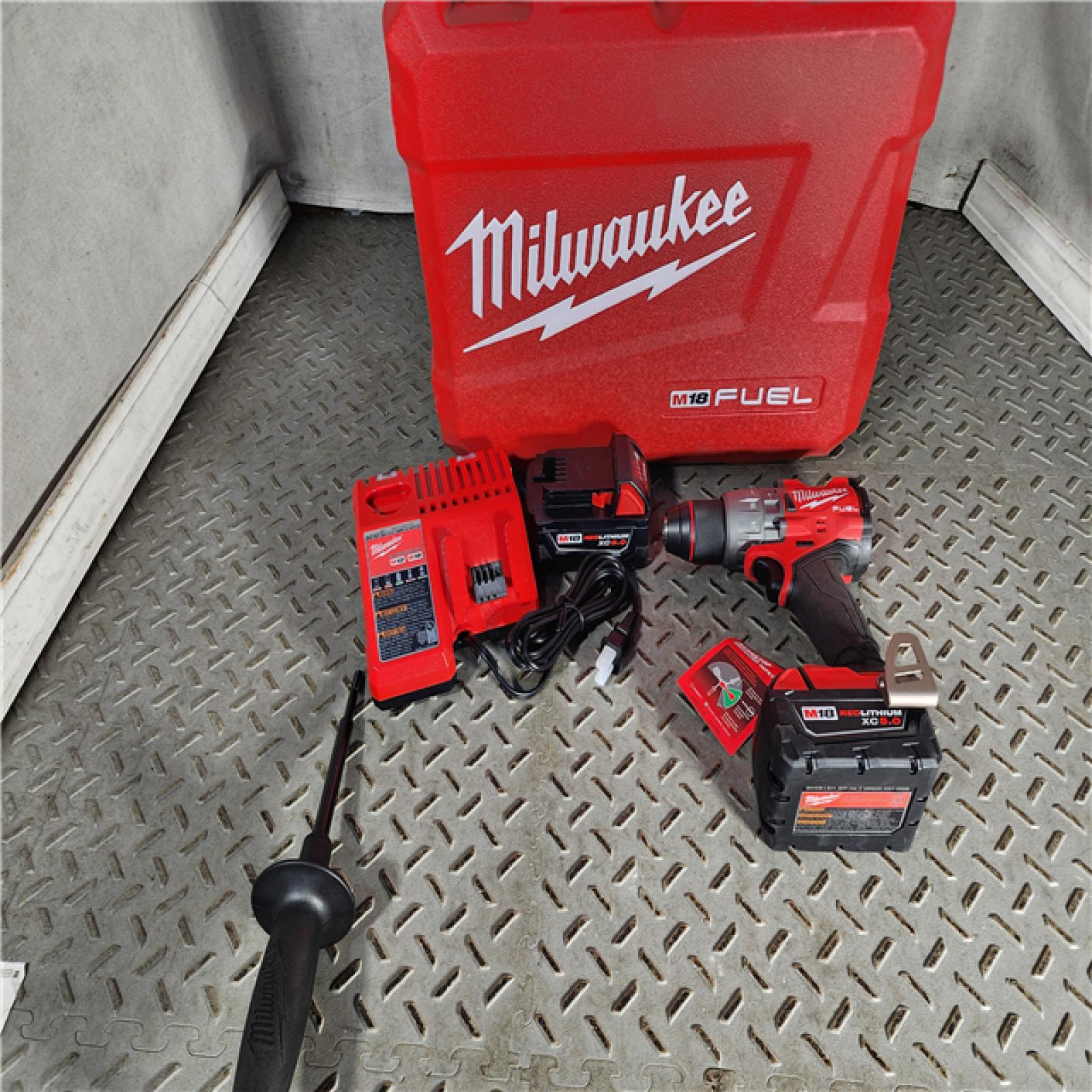 HOUSTON LOCATION - AS-IS (APPEARS LIKE NEW) Milwaukee 2904-22 Hammer Drill Driver Kit with Batteries  Charger & Tool Case  Red