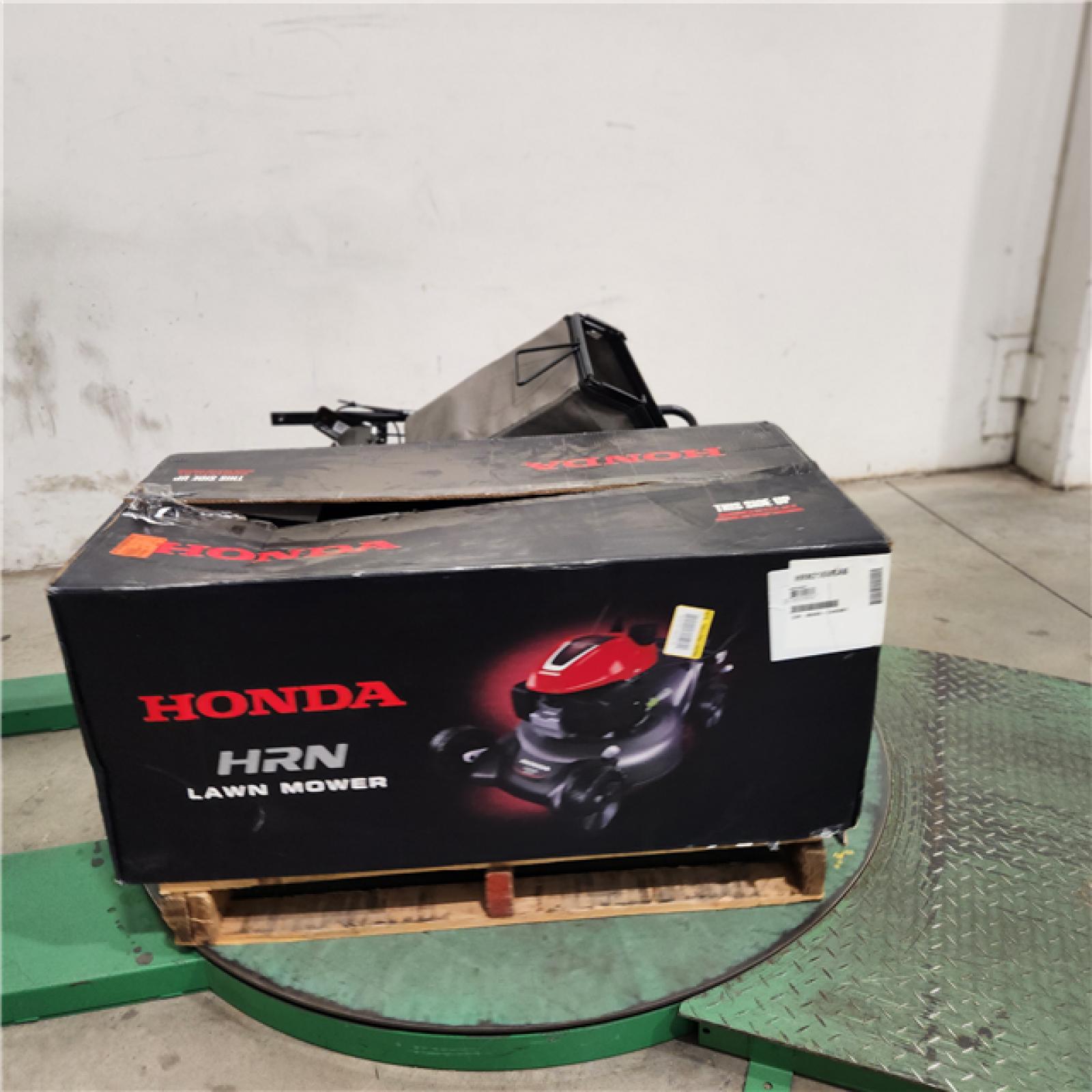 Dallas Location - As-Is Honda HRN216VKA Mower | 21( Lot Of 2)