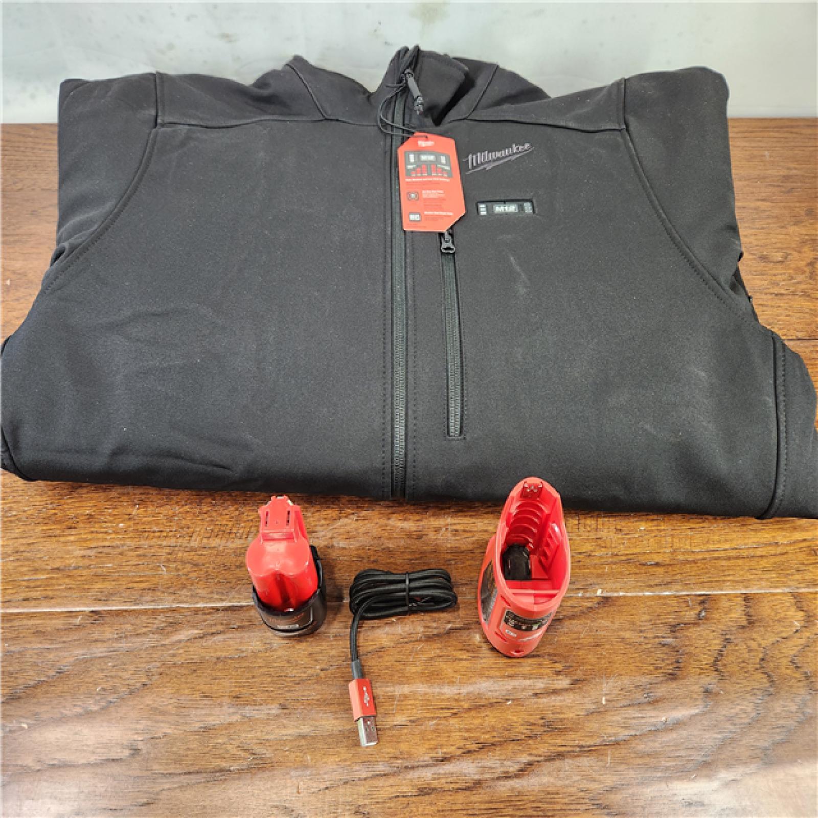 AS-IS Milwaukee M12 Cordless Black TOUGHSHELL Heated Jacket Kit (X-Large)