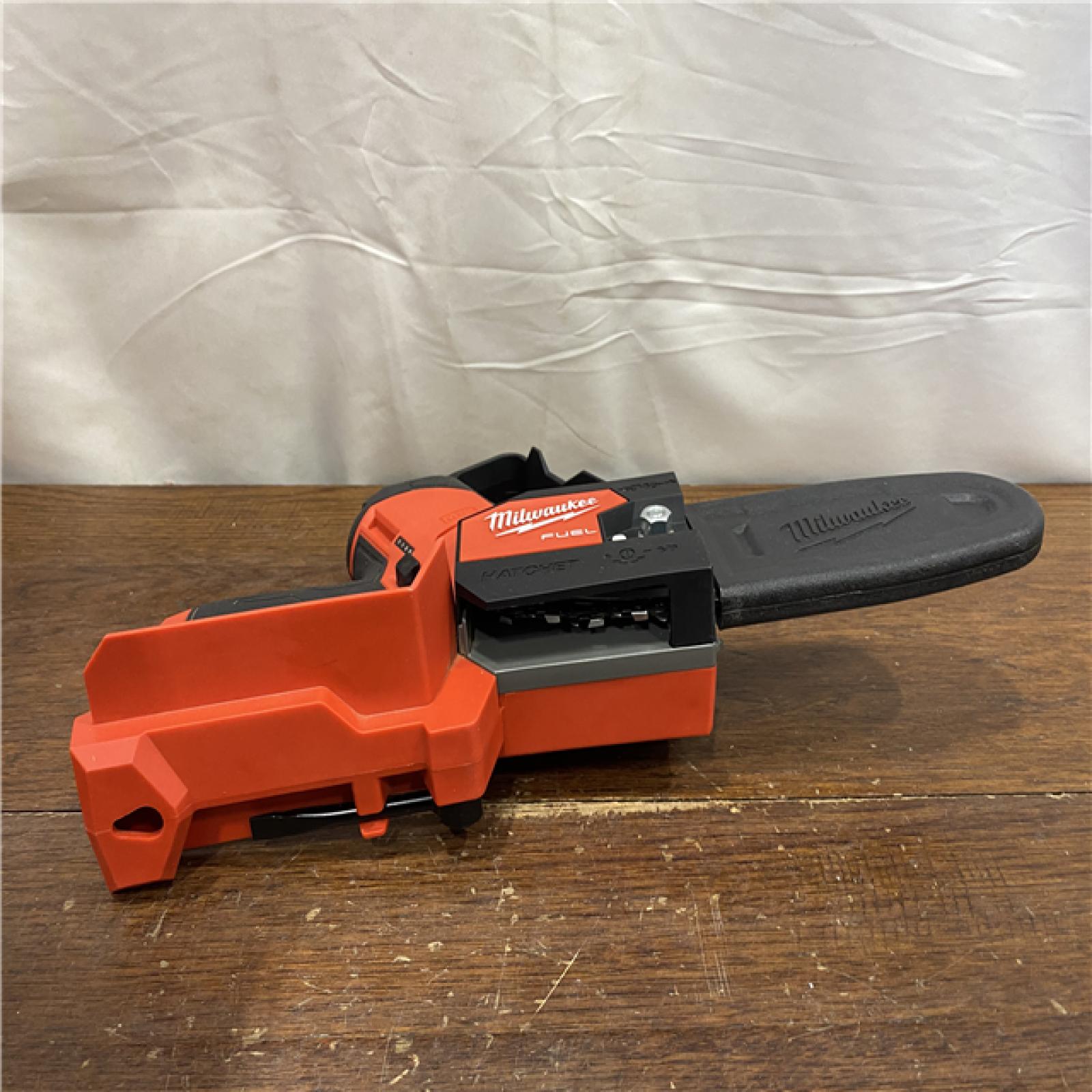 AS-IS Milwaukee-2527-21 M12 FUEL HATCHET 6in. Pruning Saw Kit