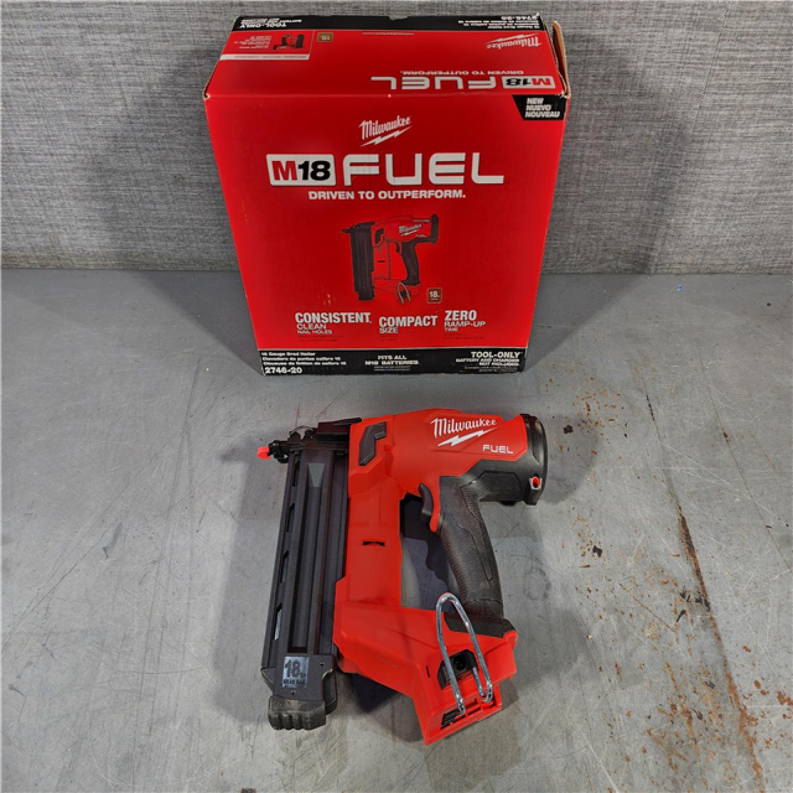 HOUSTON LOCATION - AS-IS (APPEARS LIKE NEW) Milwaukee M18 Fuel 18V Brushless 18-Gauge Brad Nailer 2746-20 (Bare Tool)