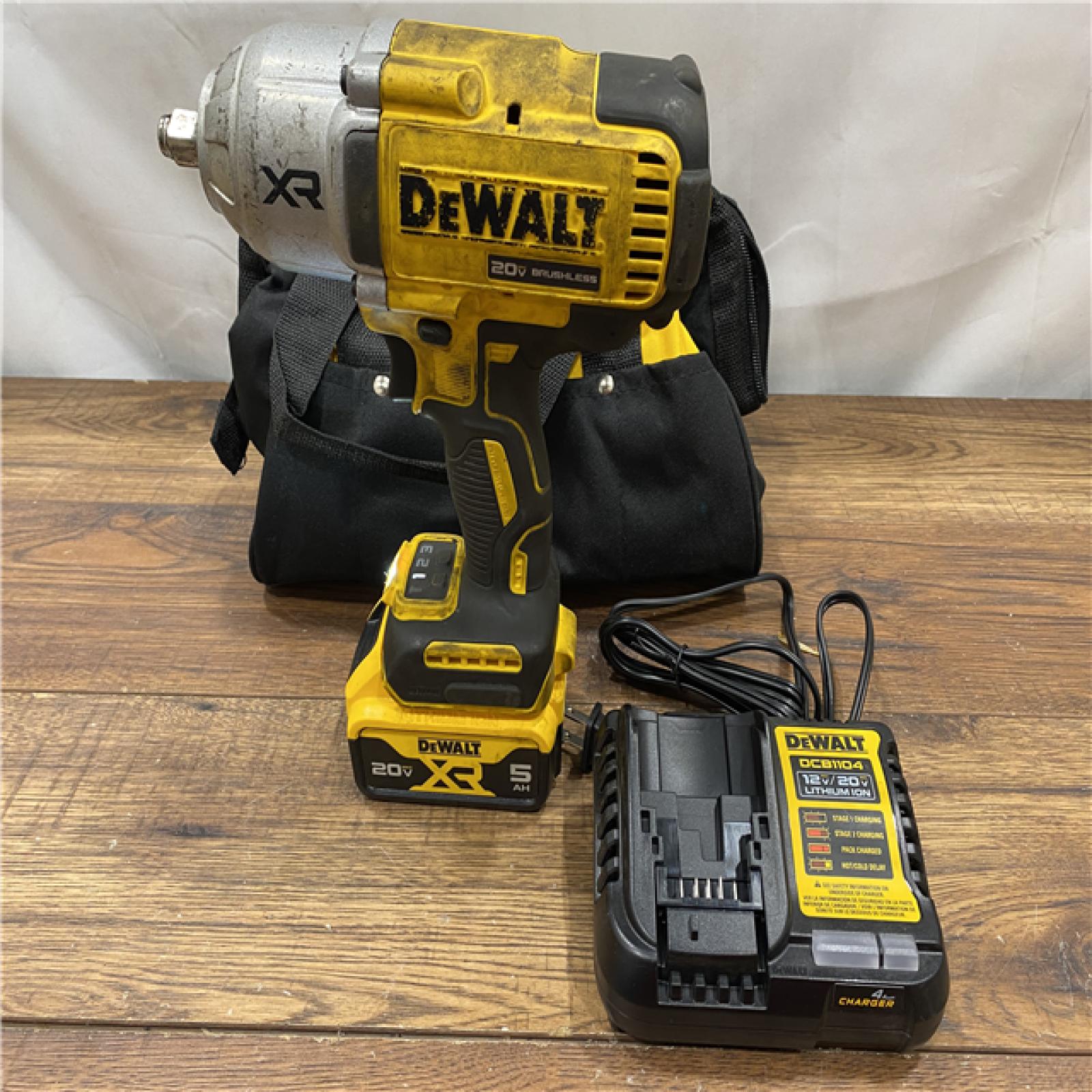 AS IS DEWALT 20V MAX* XR 1/2  High Torque Impact Wrench with Hog Ring Anvil