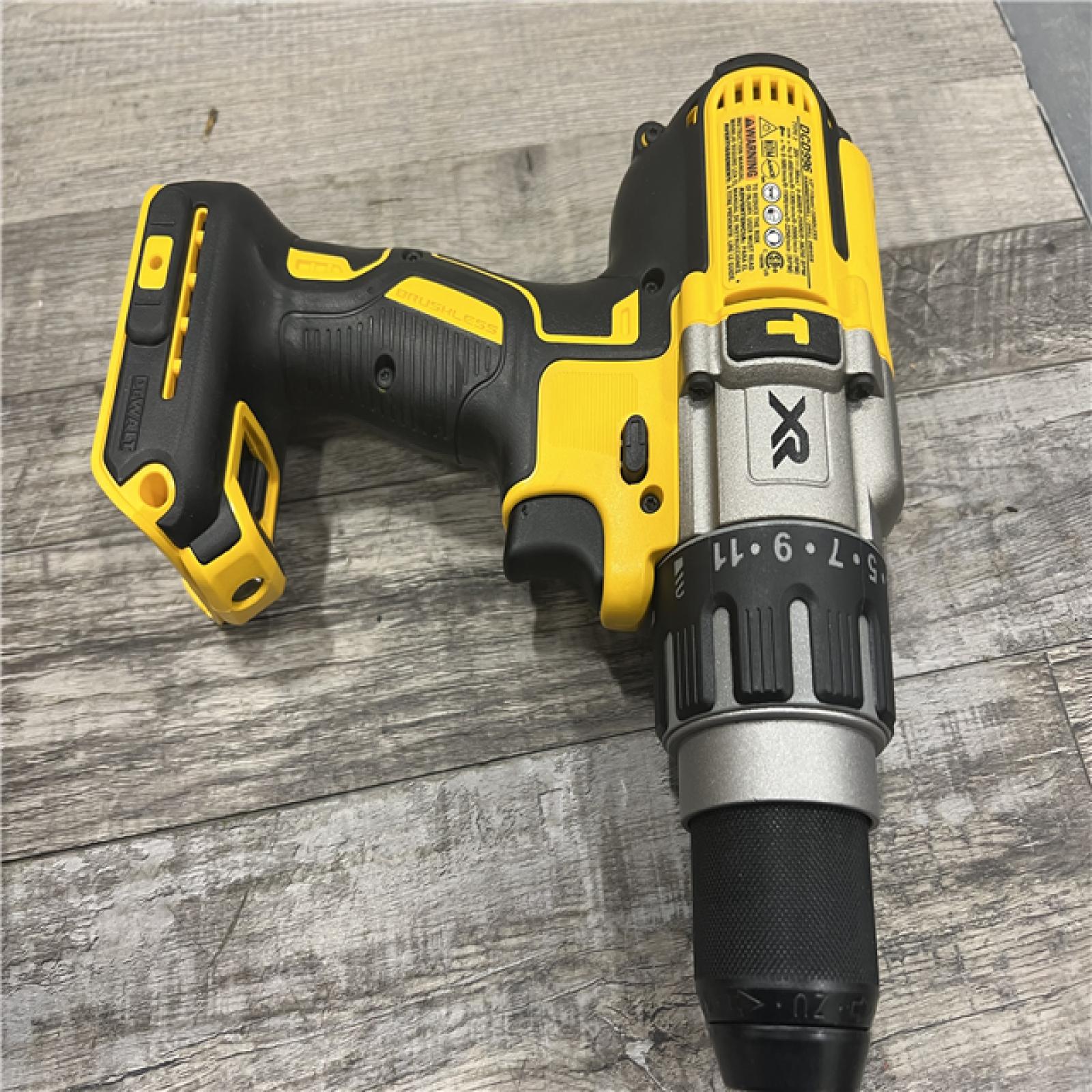 AS-IS Dewalt 20-Volt MAX XR Lithium-Ion Cordless Premium Brushless Hammer Drill with (2) Batteries 5.0Ah, Charger and Hard Case