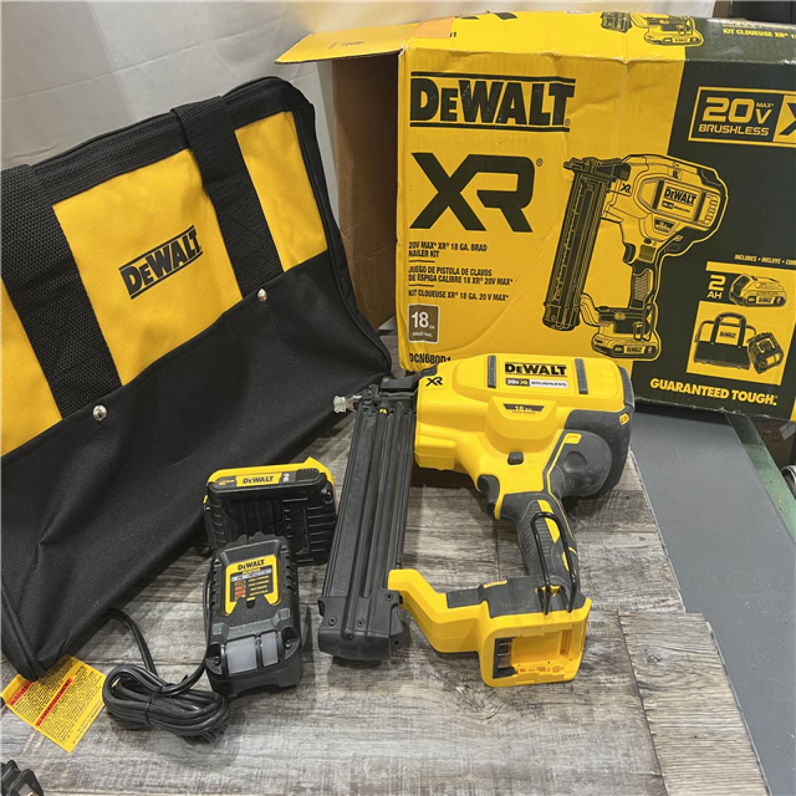 AS-IS DEWALT 20V MAX XR 18 Gauge Brad Nailer Kit