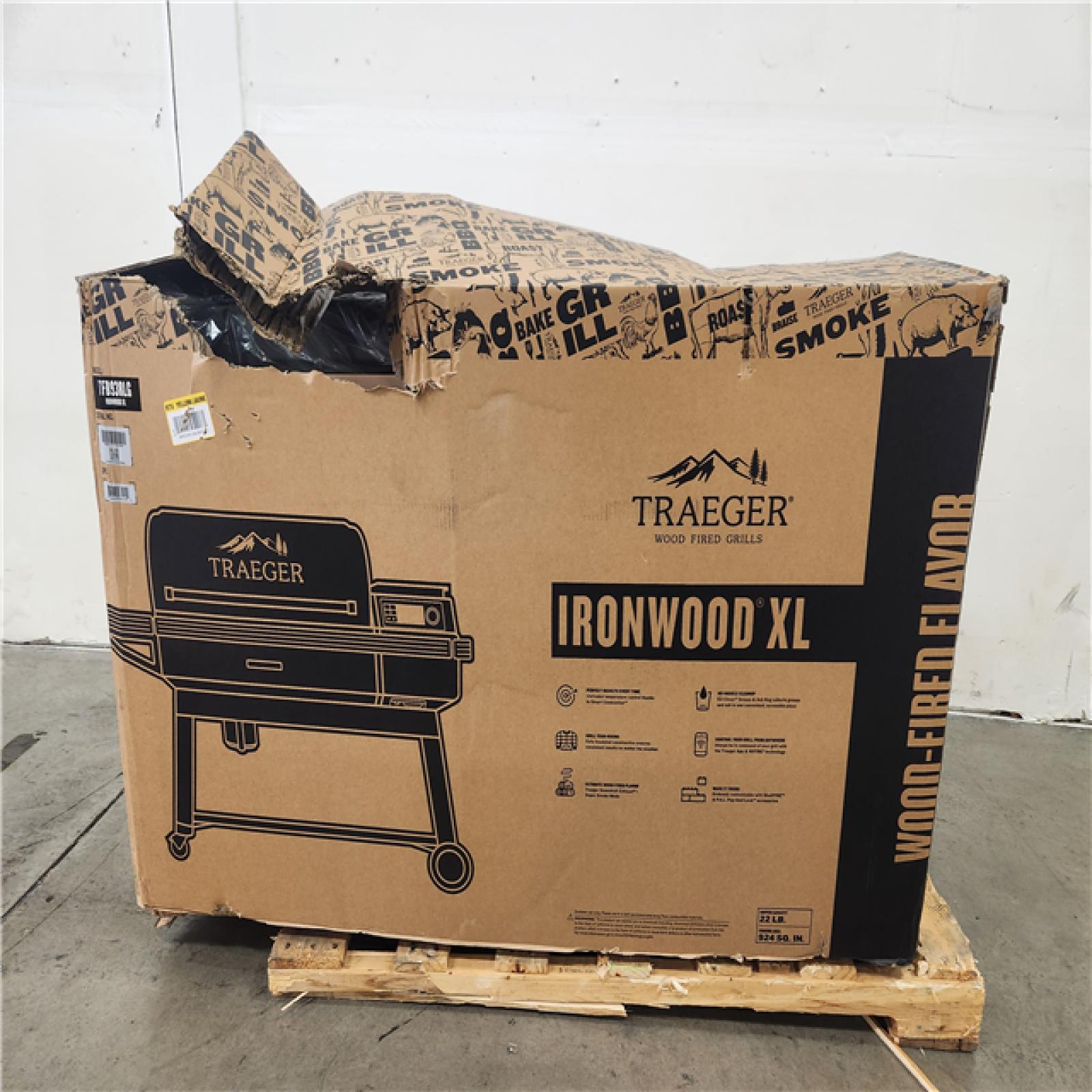 Phoenix Location Appears NEW Traeger Ironwood XL Wi-Fi Pellet Grill and Smoker in Black TFB93RLG