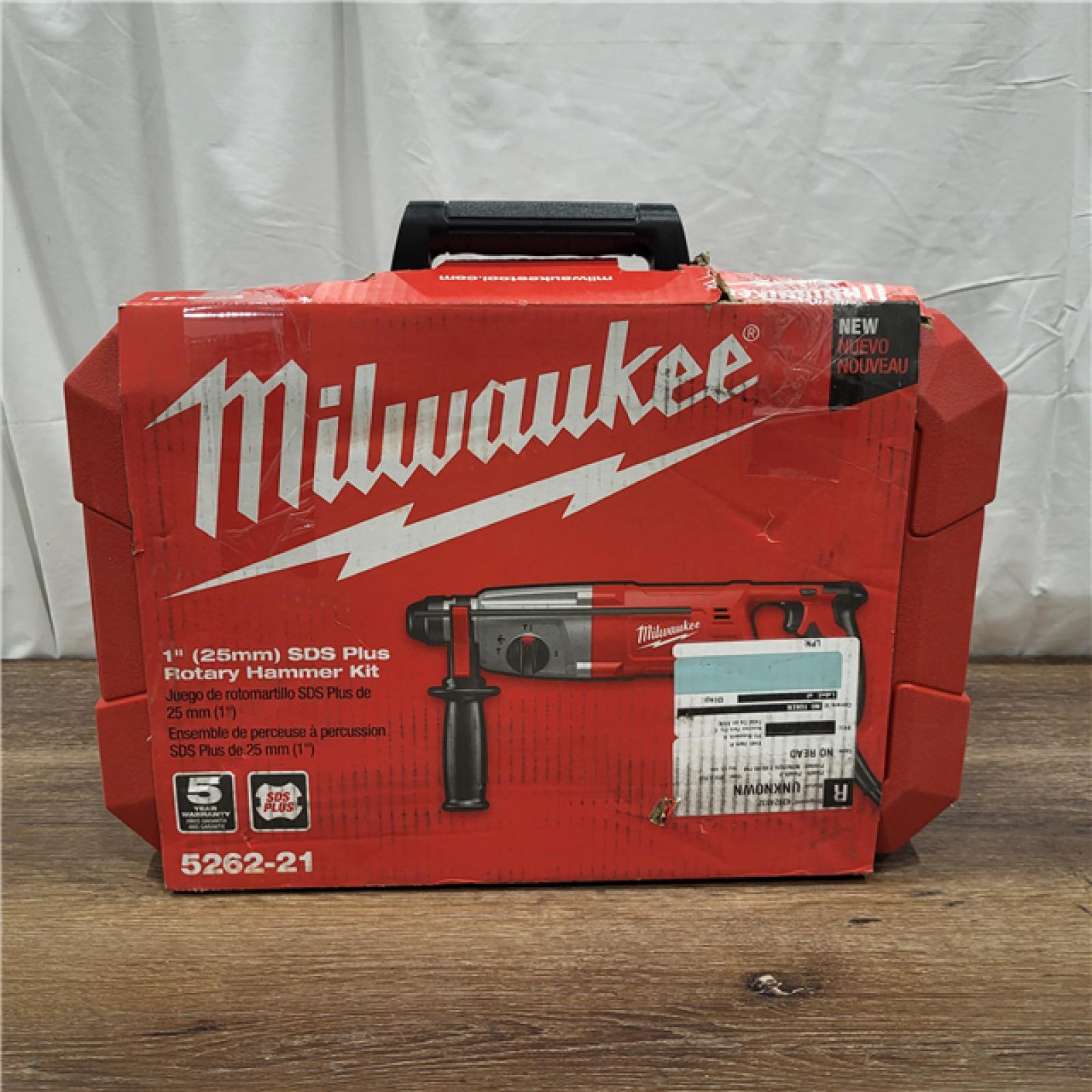 AS-IS Milwaukee 1 in. SDS Plus D-Handle Rotary Handle w/ Case