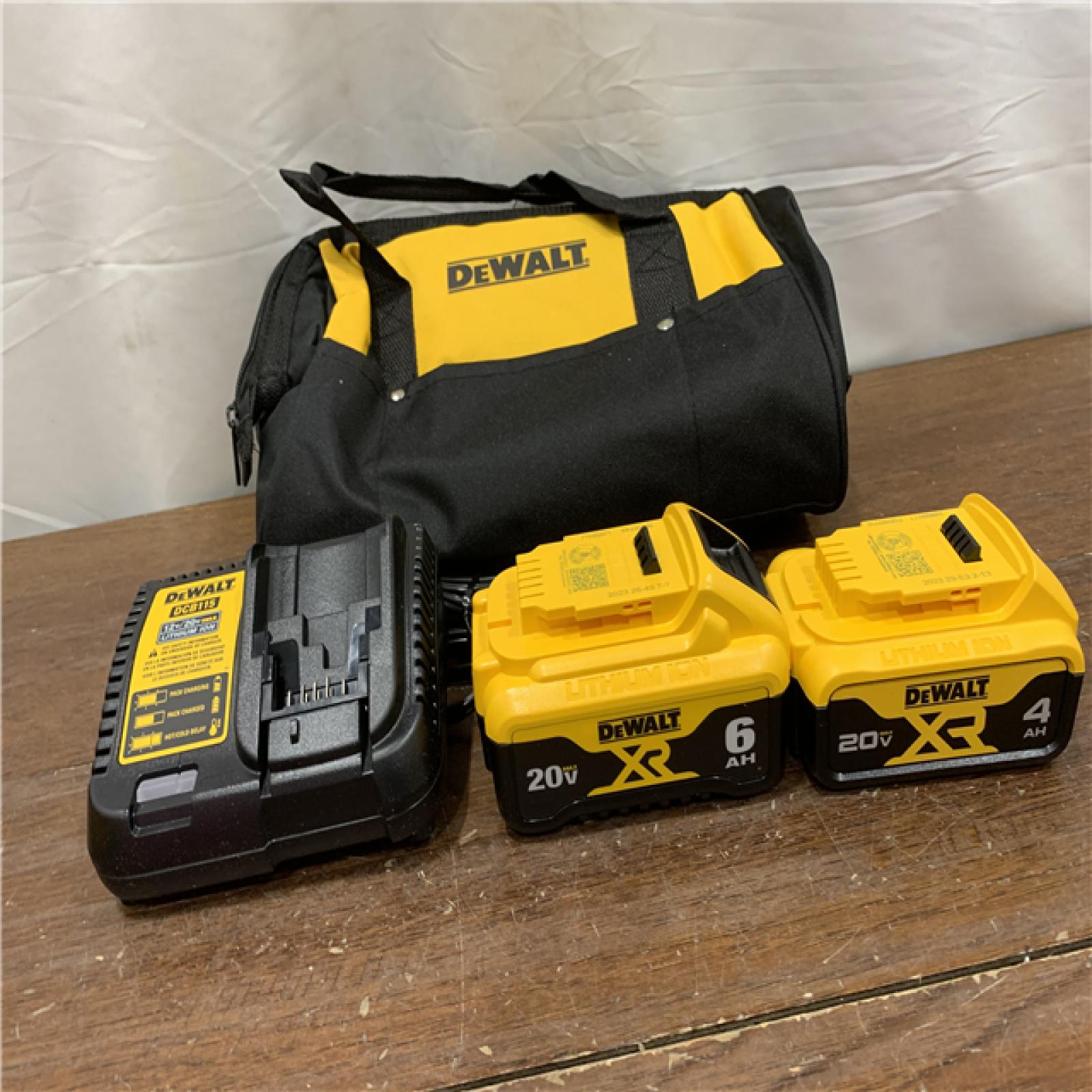 AS-IS DEWALT 20V MAX Lithium-Ion 6.0Ah and 4.0Ah Battery and Charger Starter Kit