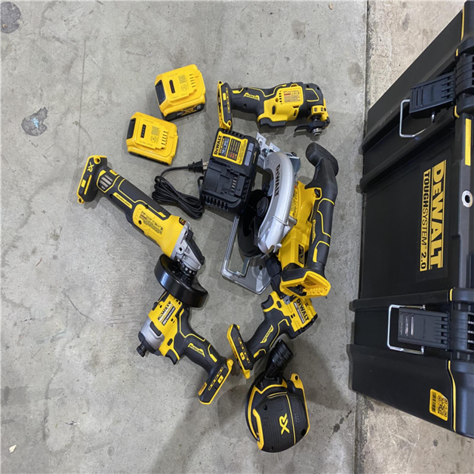 Houston location AS-IS Dewalt 20-Volt MAX ToughSystem Lithium-Ion 6-Tool Cordless Combo Kit