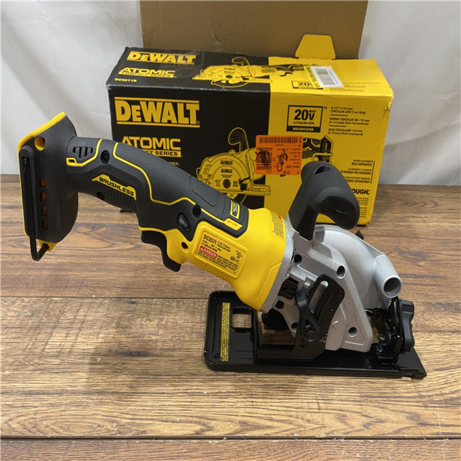 AS IS DEWALT ATOMIC 20V MAX Cordless Brushless 4-1/2 in. Circular Saw (Tool Only)