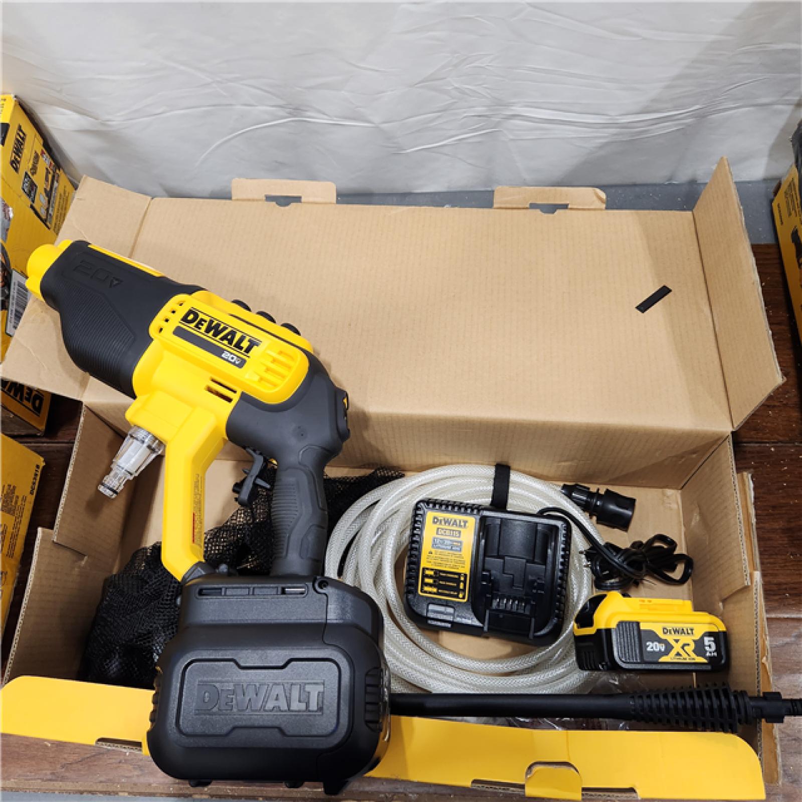 AS-IS Dewalt Cordless Power Cleaner Washer Kit