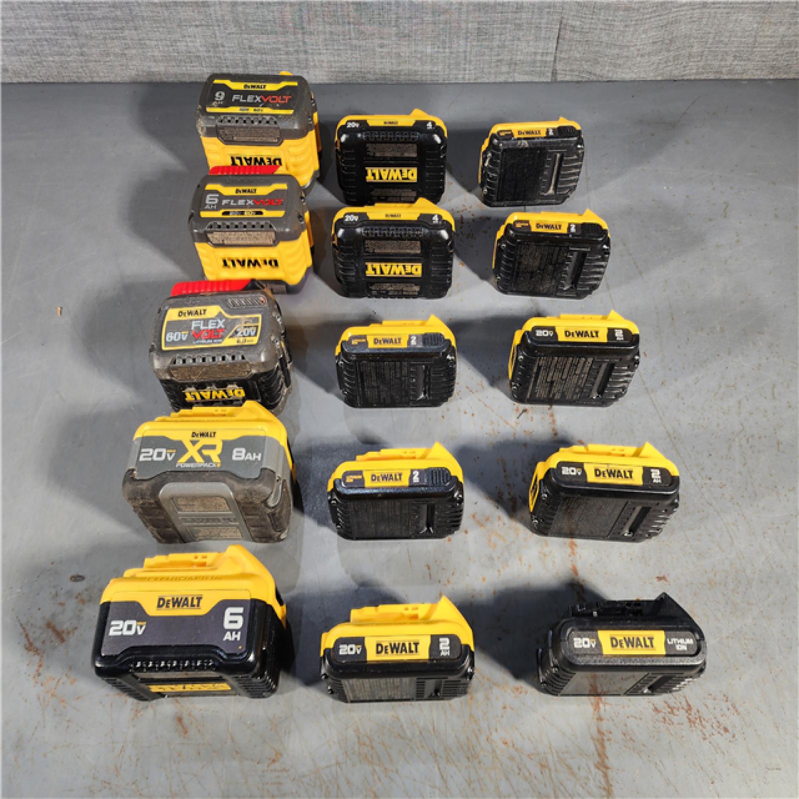 HOUSTON LOCATION - AS-IS DEWALT BATTERY PACK QTY - 15