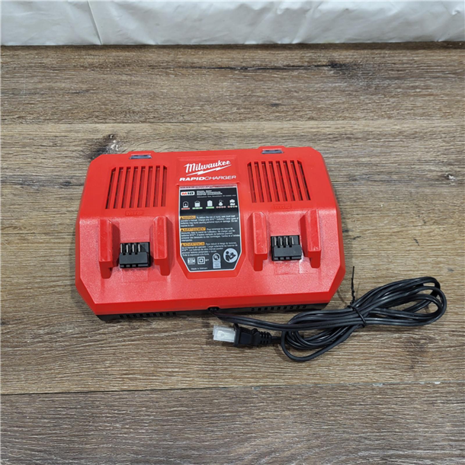 AS-IS Milwaukee M18 18-Volt Lithium-Ion Dual Bay Rapid Battery Charger