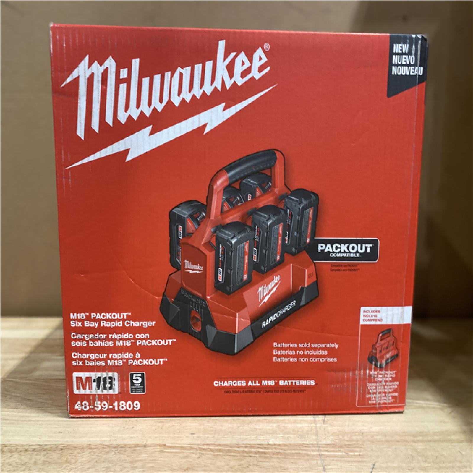 NEW! -Milwaukee M18 18V Lithium-Ion PACKOUT 6-Port Rapid Charger