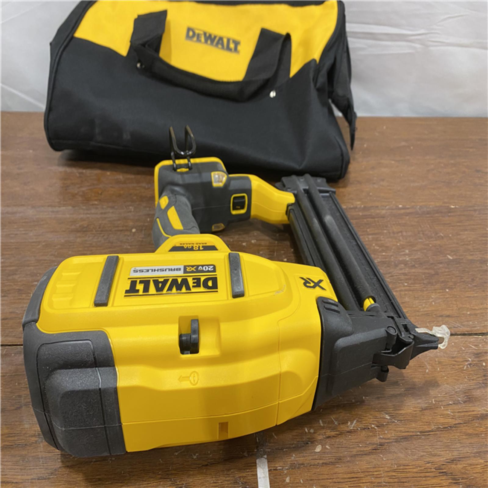 AS-ISDEWALT 20V MAX XR 18 Gauge Brad Nailer Kit