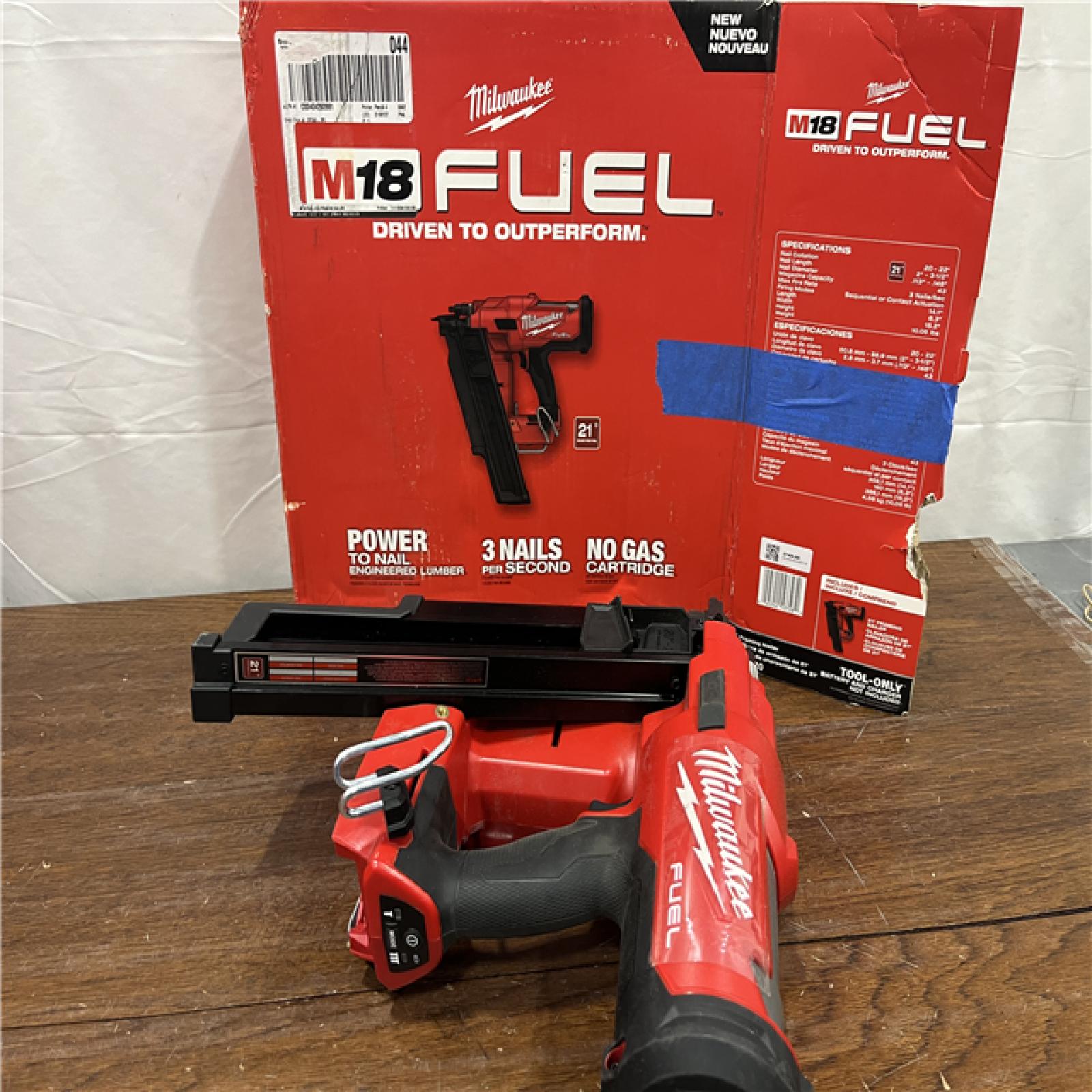 AS-IS Milwaukee 2744-20 M18 FUEL 21-Degree Cordless Framing Nailer (Tool Only)