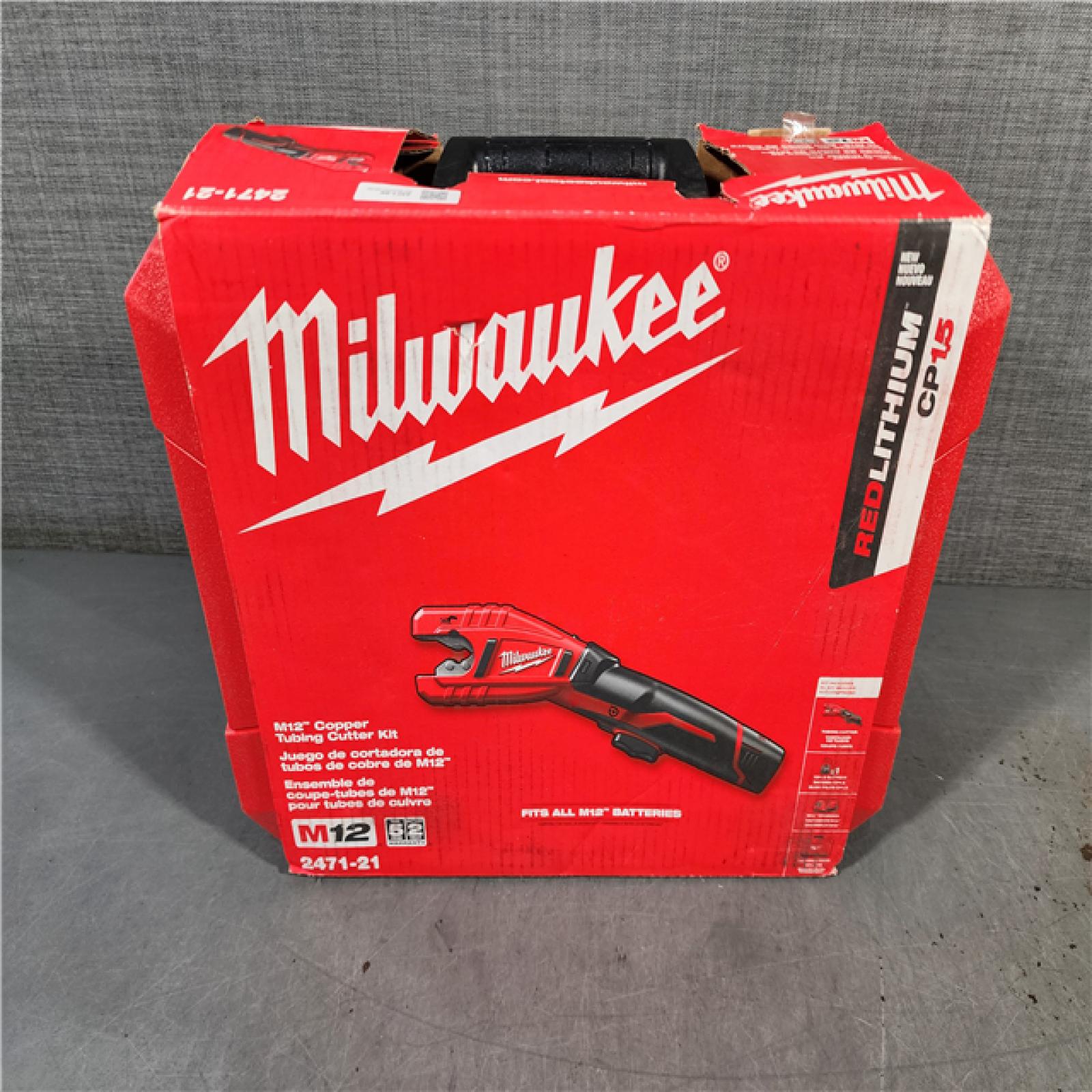 HOUSTON LOCATION - AS-IS Milwaukee M12 Cordless Lithium-Ion Tubing Cutter Kit