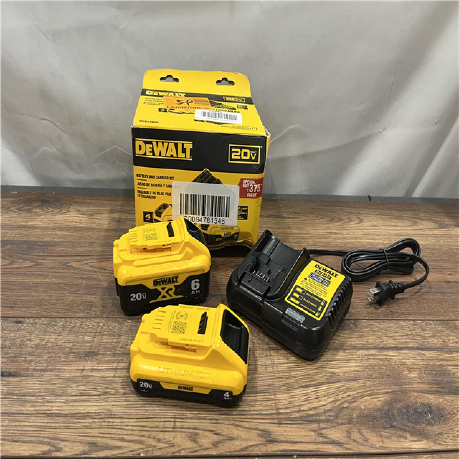 AS-IS DEWALT 20V MAX Lithium-Ion 6.0Ah and 4.0Ah Battery and Charger Starter Kit