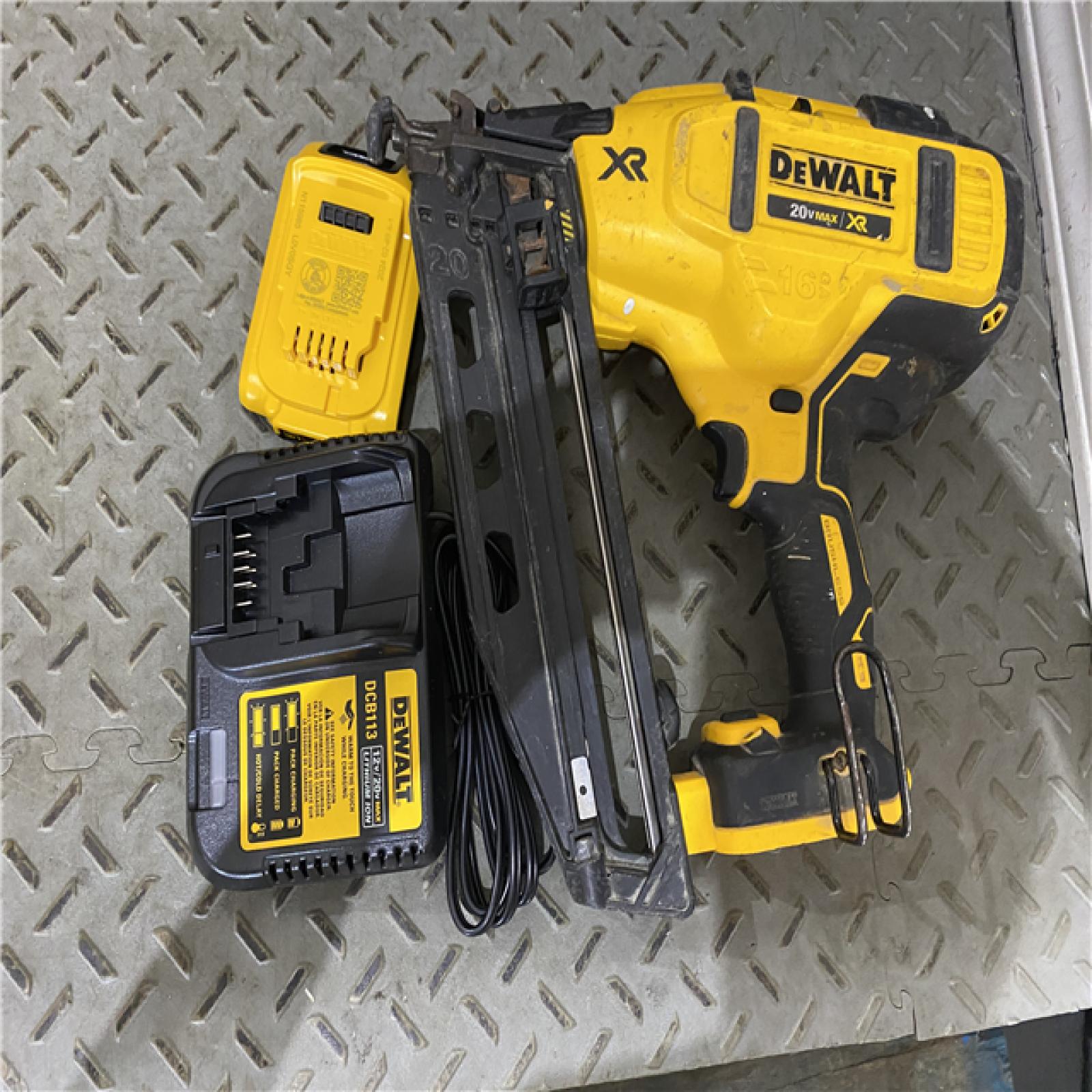 Houston location AS-IS DeWalt DCN660D1 20V 16 Gauge Cordless Angled Finish Nailer Kit W/ 2Ah Battery