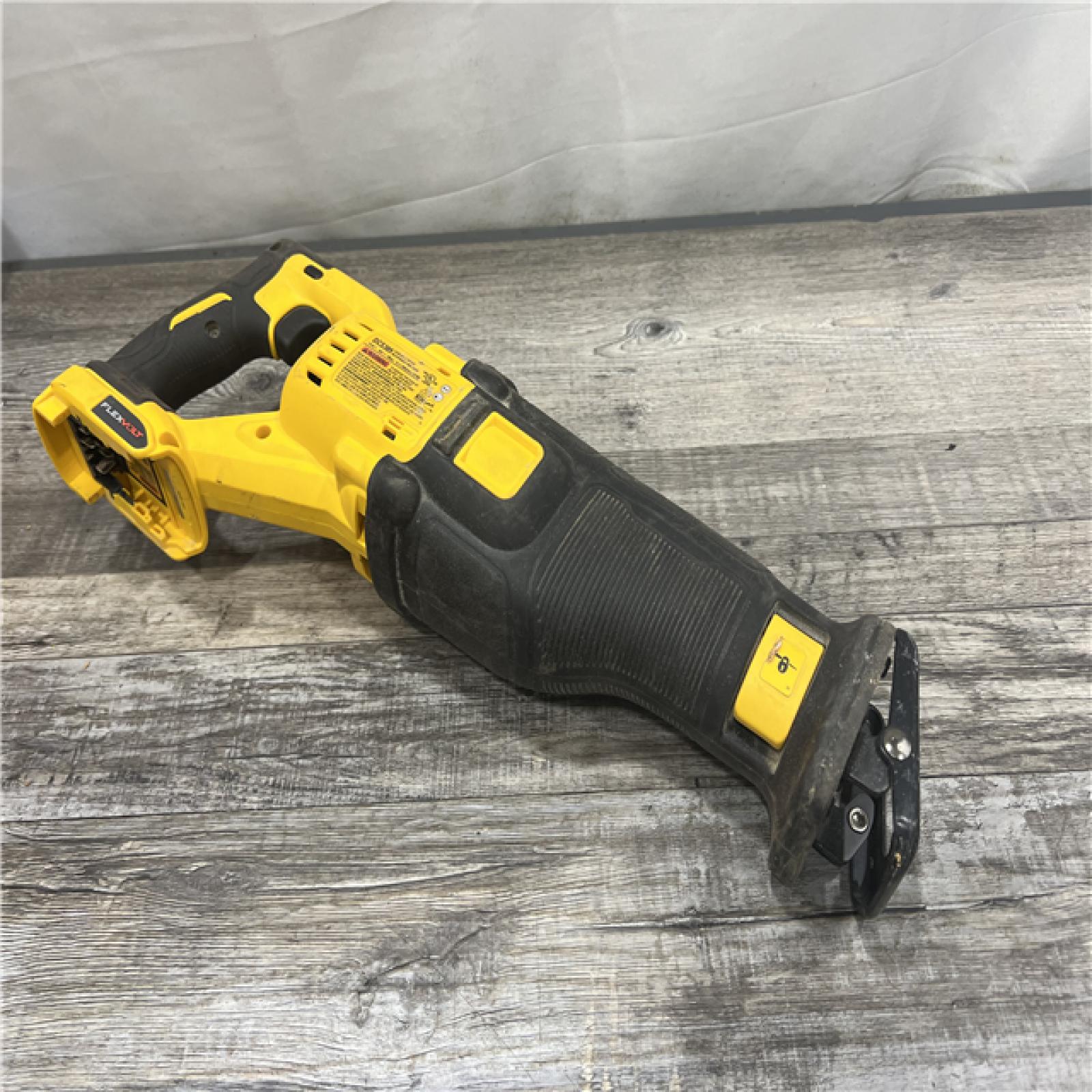 AS-IS DeWalt DCS389B FLEXVOLT 60V MAX Cordless Brushless Reciprocating Saw (Tool-Only)