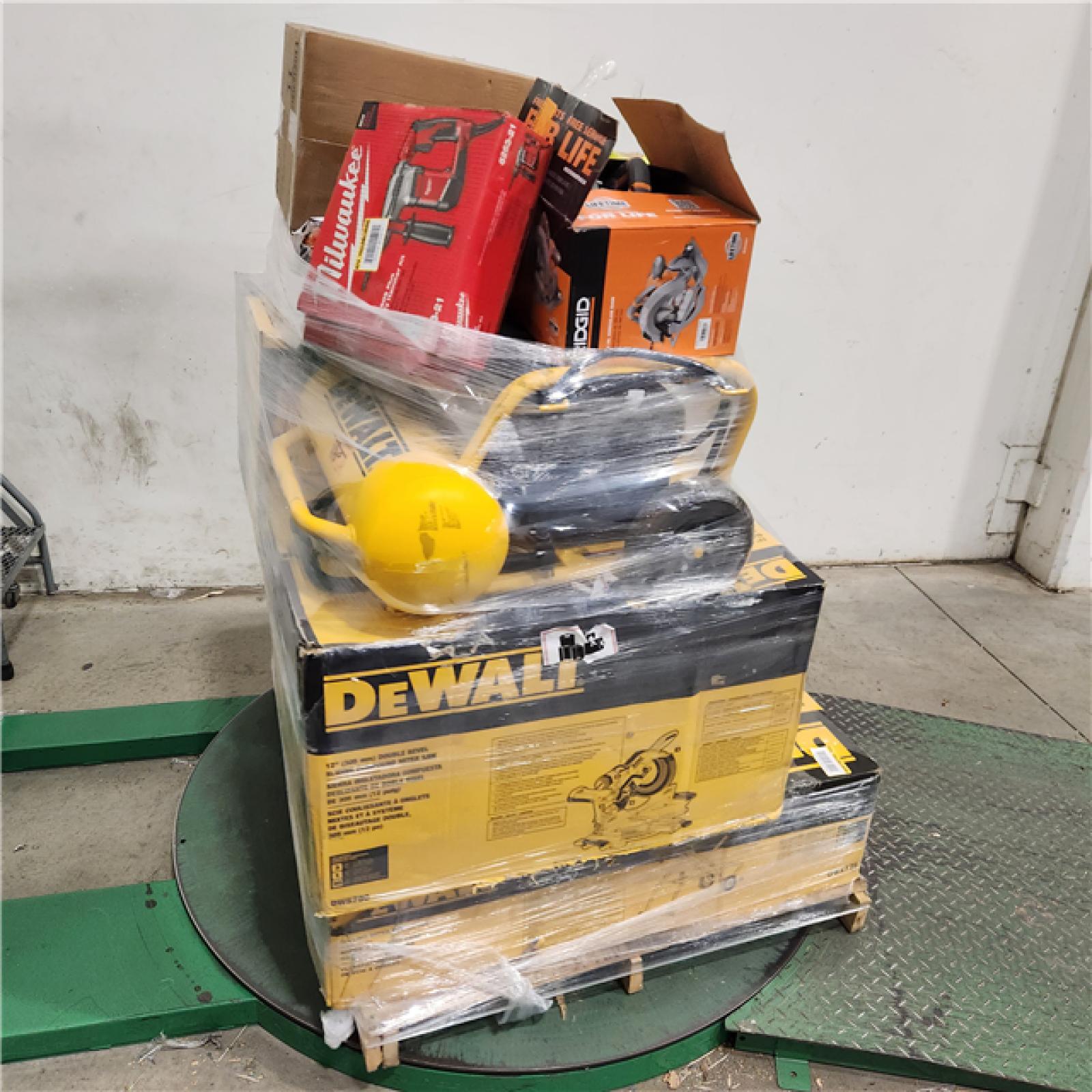 Dallas Location - As-Is Tool Pallet