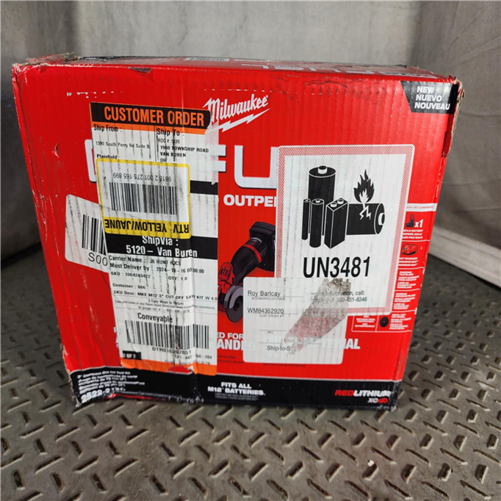 HOUSTON LOCATION - AS-IS (APPEARS LIKE NEW) M12 FUEL 12V 3 in. Lithium-Ion Brushless Cordless Cut Off Saw Kit with One 4.0 Ah Battery Charger and Bag