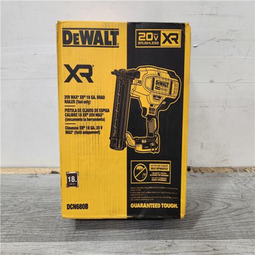 Phoenix Location DEWALT 20V MAX XR Lithium-Ion Electric Cordless 18-Gauge Brad Nailer (Tool Only)