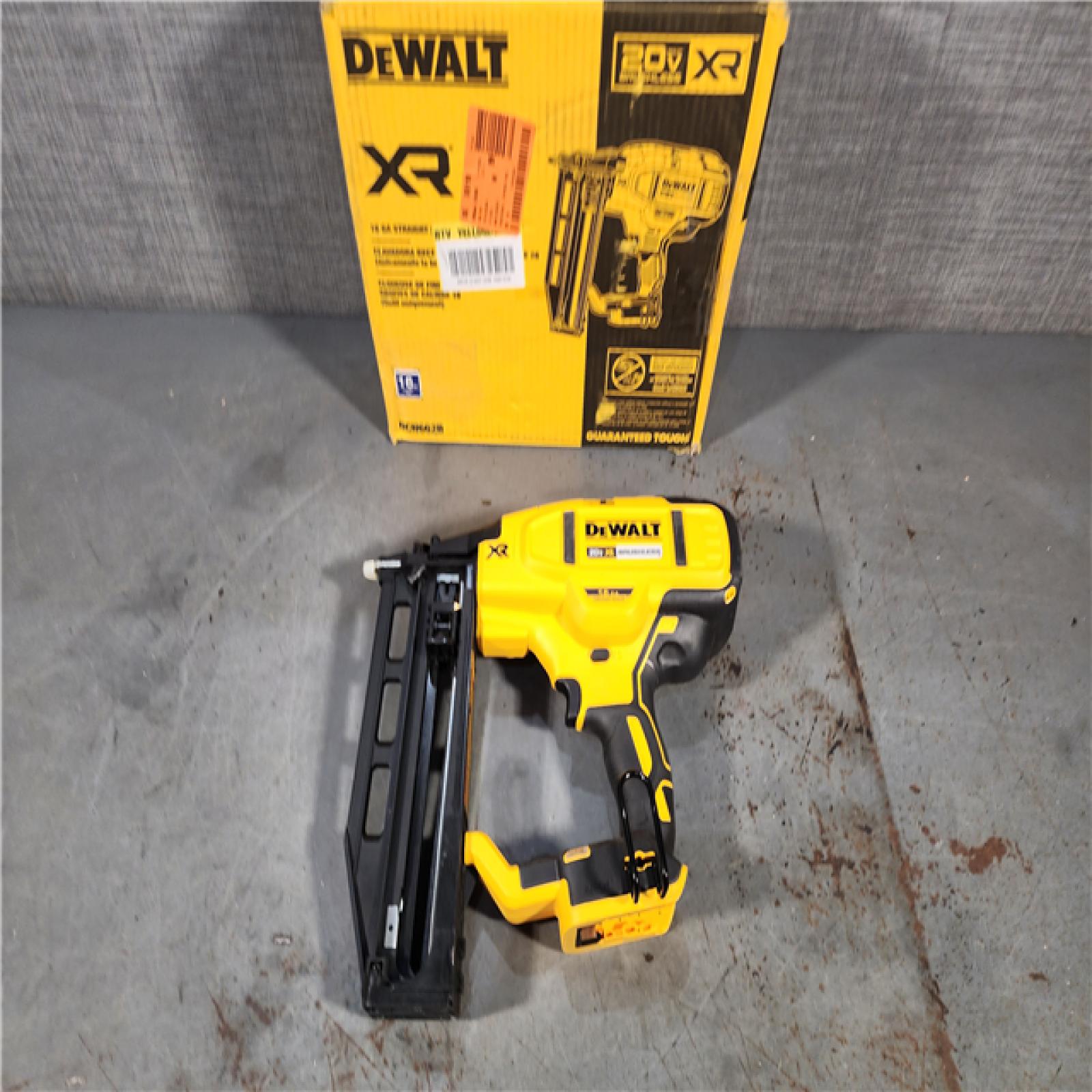 HOUSTON LOCATION - AS-IS DEWALT 20V MAX XR 16-Gauge Lithium-Ion Cordless Finish Nailer (Tool Only)