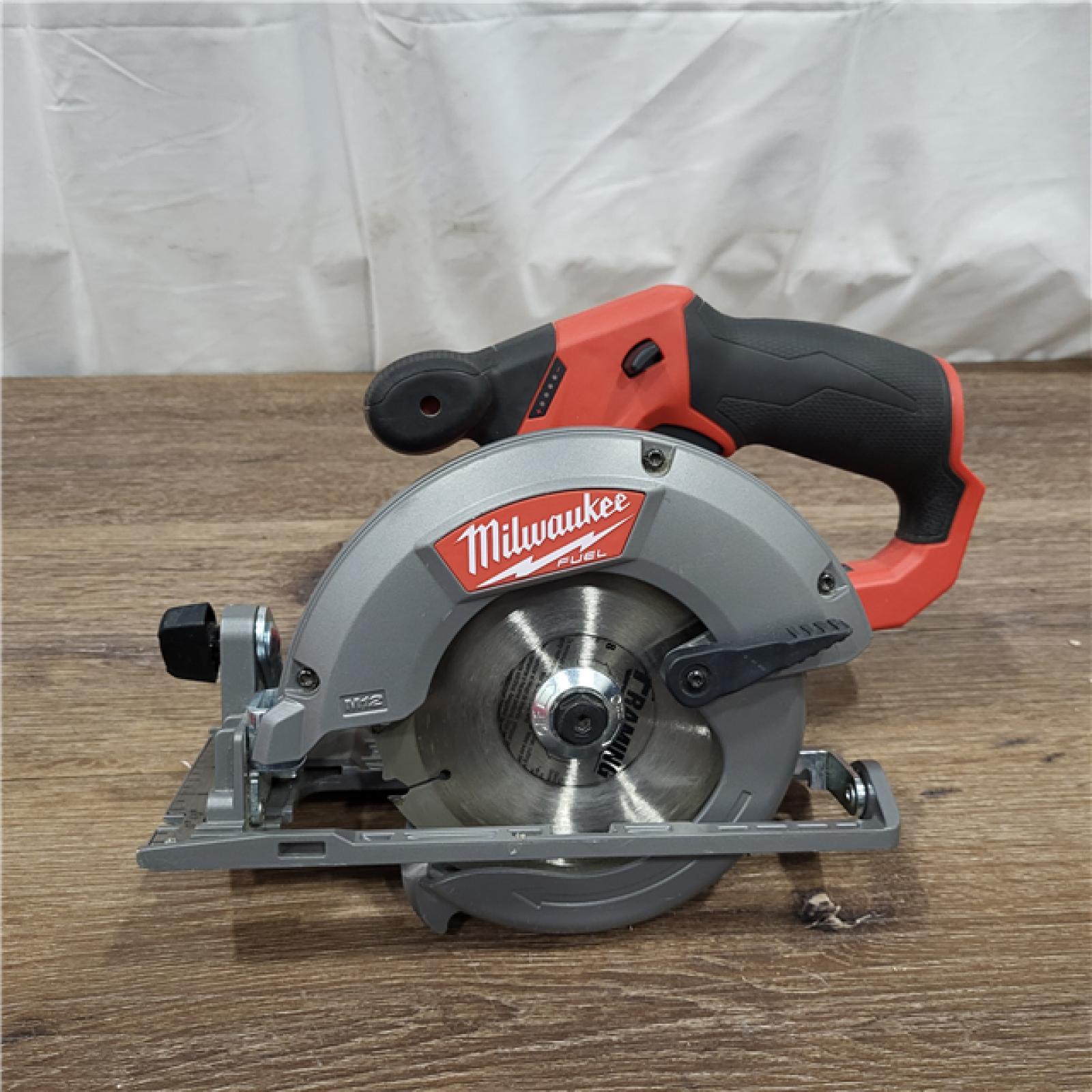 AS-IS Milwaukee 2530-20 - M12 Fuel 5-1/2  12V Cordless Brushless Circular Saw Bare Tool