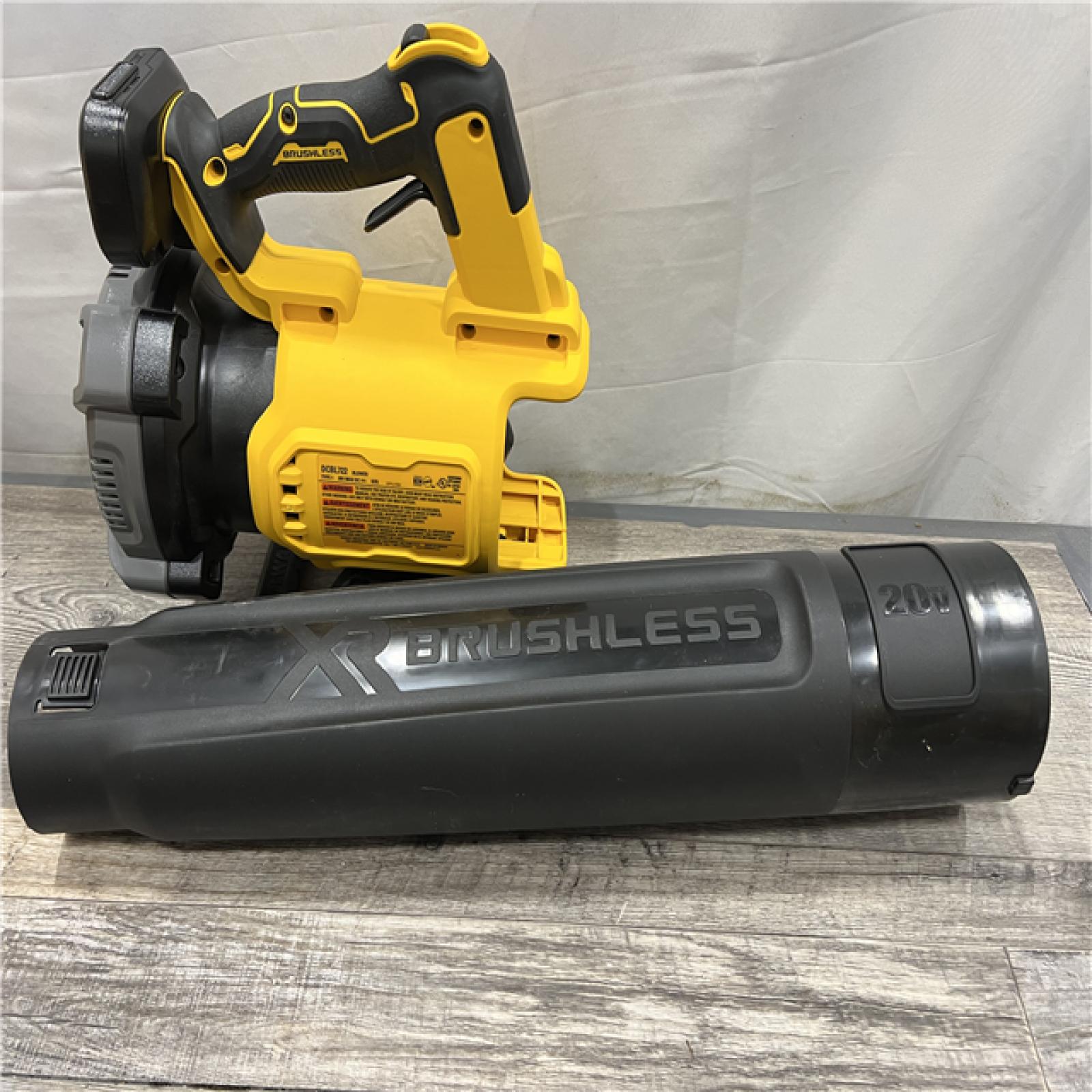 AS-IS DEWALT 20V MAX Brushless Cordless Handheld Axial Leaf Blower Kit