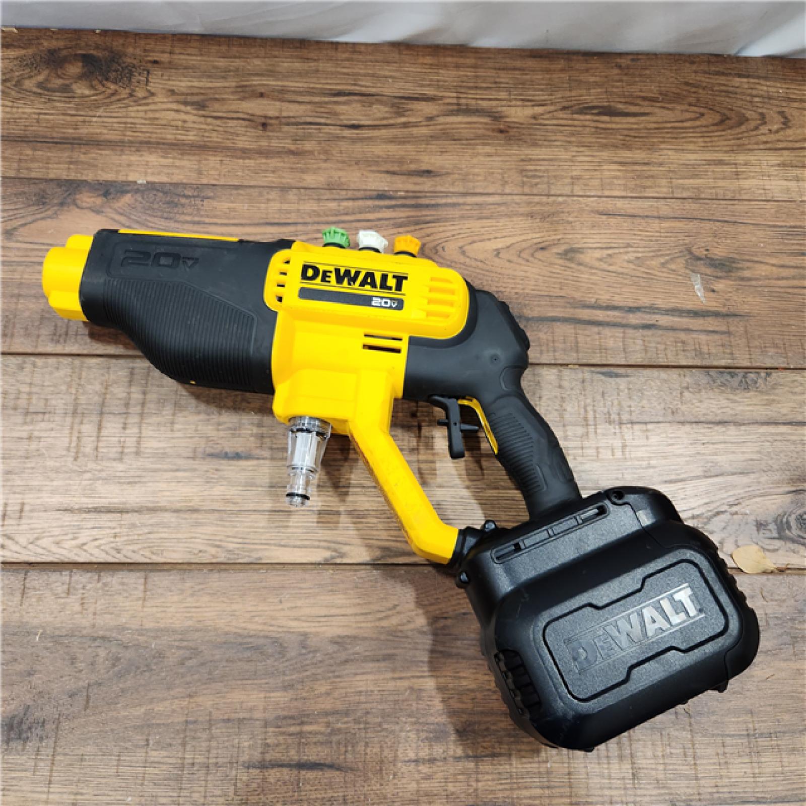 AS-IS DEWALT 20V MAX 550 PSI 1.0 GPM Cold Water Cordless Battery Power Cleaner with 4 Nozzles (Tool Only)