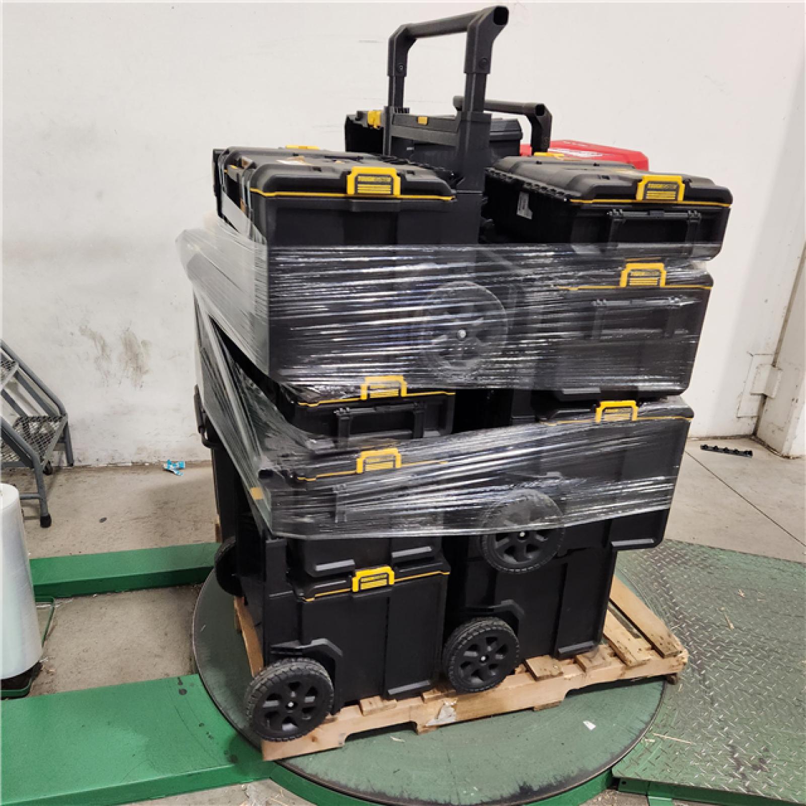 Dallas Location - As-Is Empty Case Tool Pallet