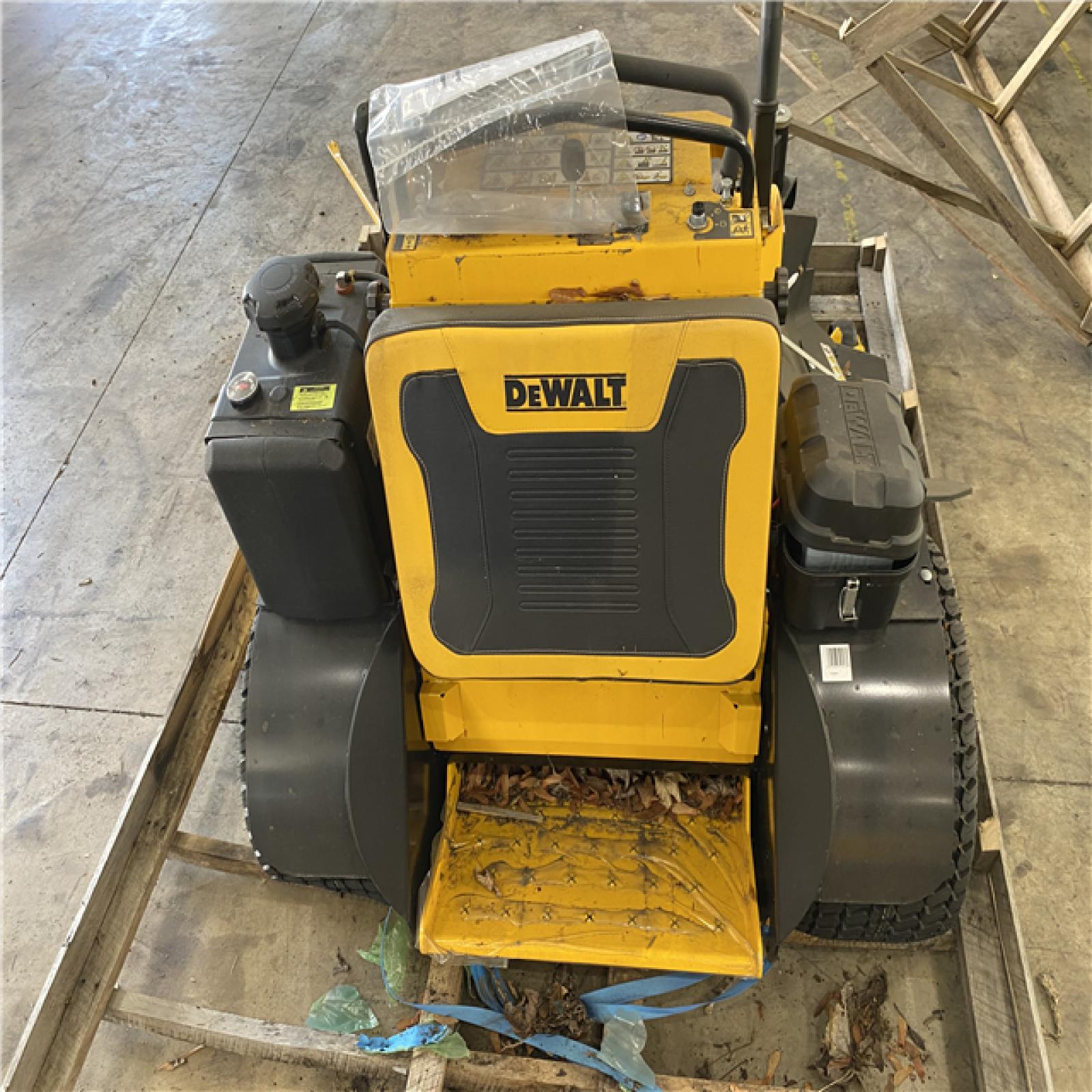 Houston Location - AS-IS Dewalt x554 0turn Riding Mower