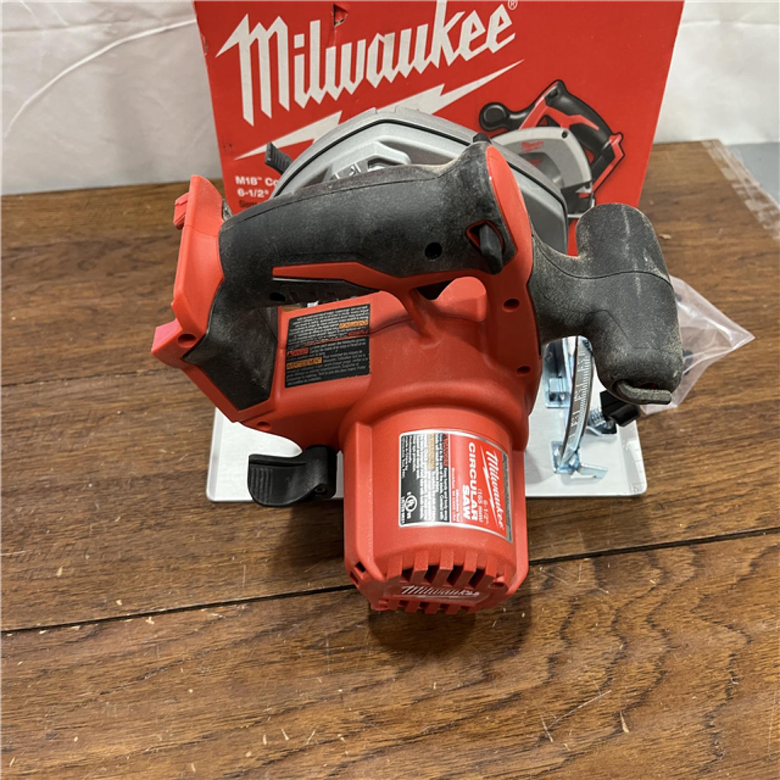 AS-IS Milwaukee 2630-20 M18 Cordless 6-1/2 Circular Saw Bare Tool Only - All