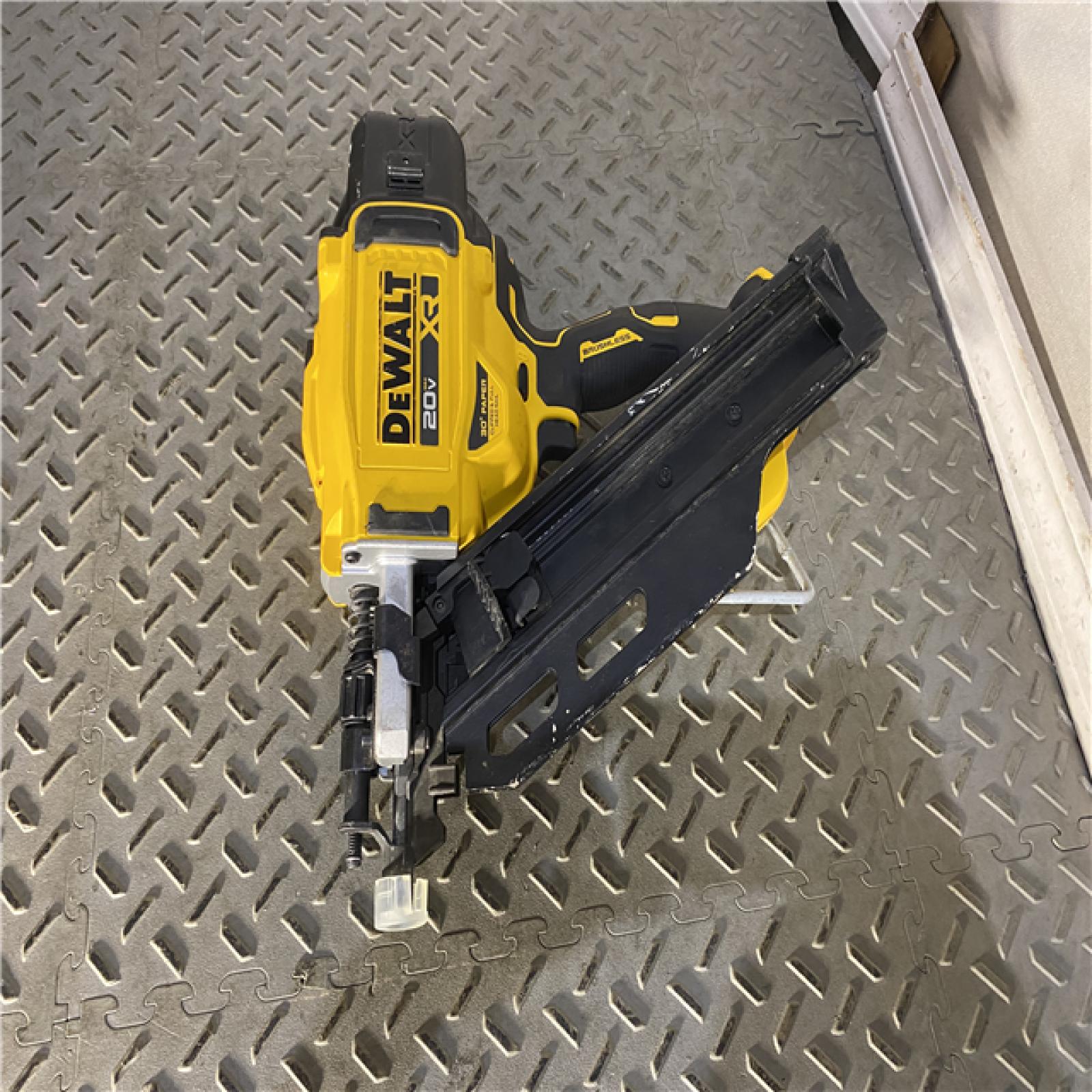 Houston location AS-IS DEWALT 20-Volt 30Â° Cordless Framing Nailer (Tool-Only)