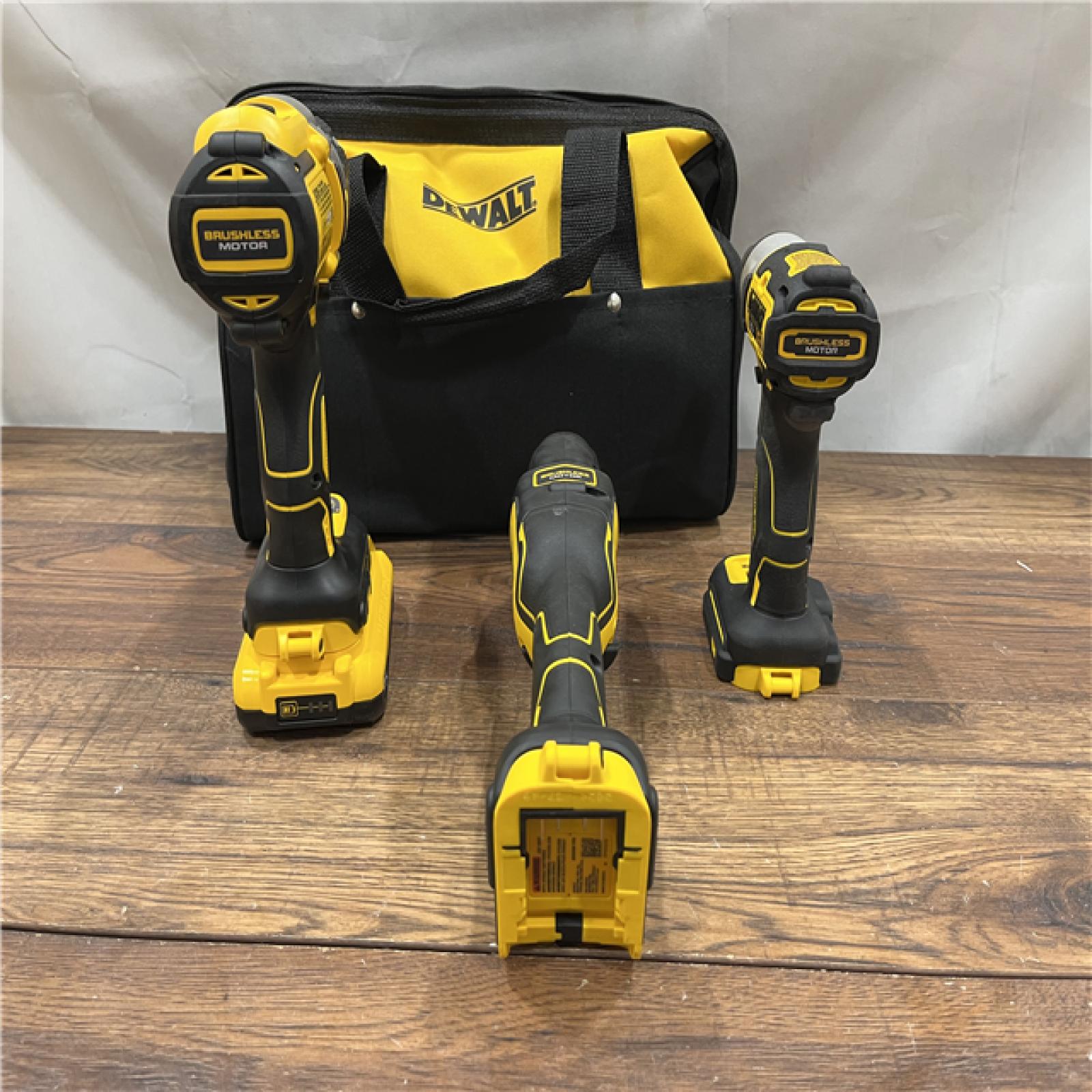 AS IS DEWALT 20-Volt Lithium-Ion Cordless 3-Tool Combo Kit with FLEXVOLT 9 Ah and 20V 6 Ah Batteries and Charger